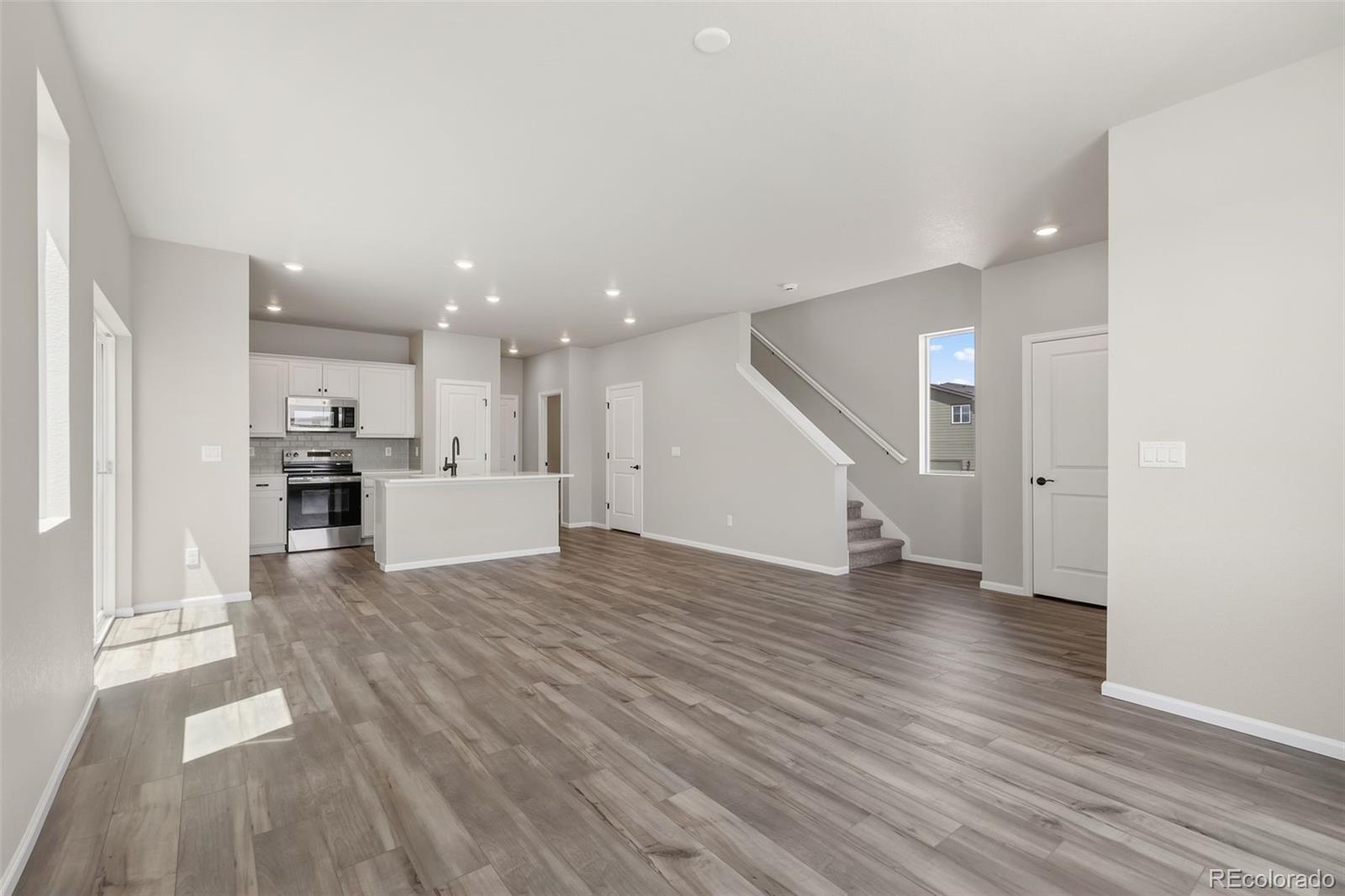 MLS Image #5 for 5321 n elk street,aurora, Colorado