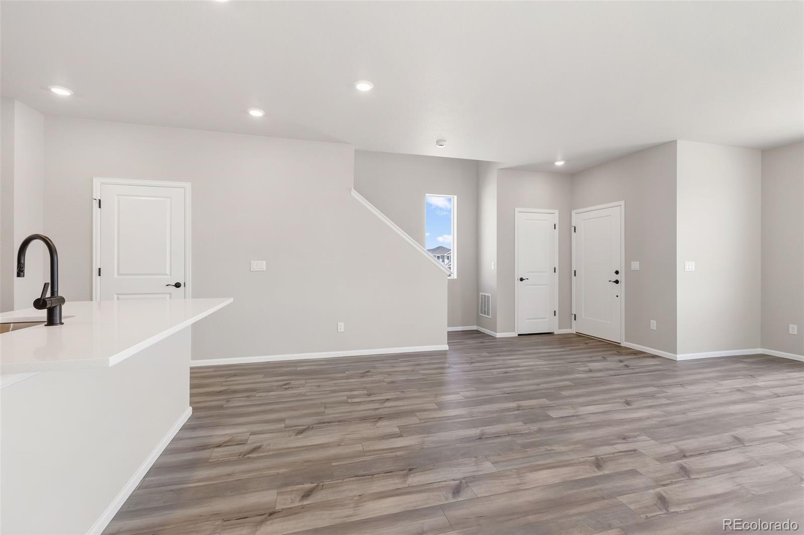 MLS Image #7 for 5321 n elk street,aurora, Colorado