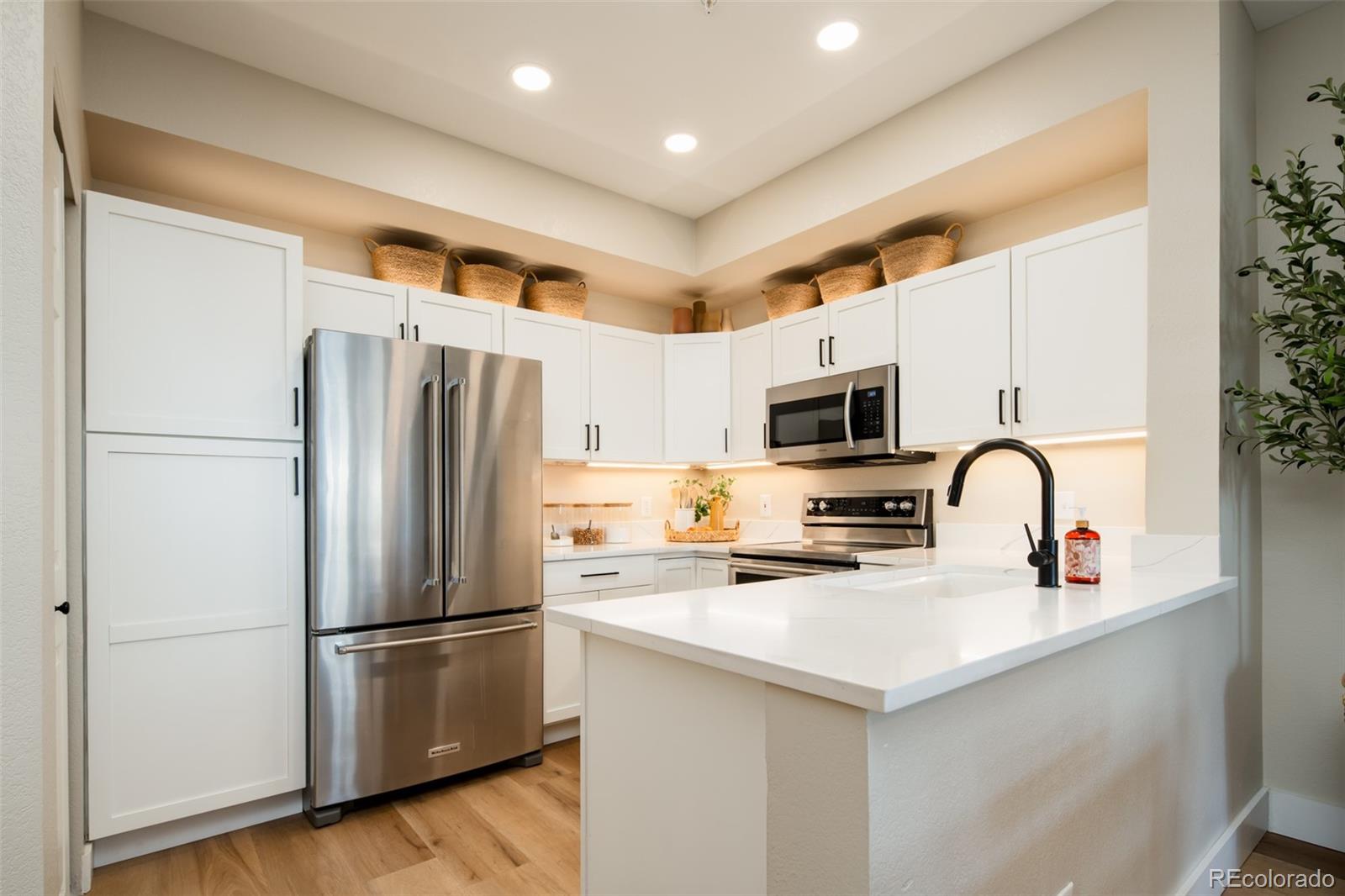 MLS Image #6 for 8707 e florida avenue 311,denver, Colorado