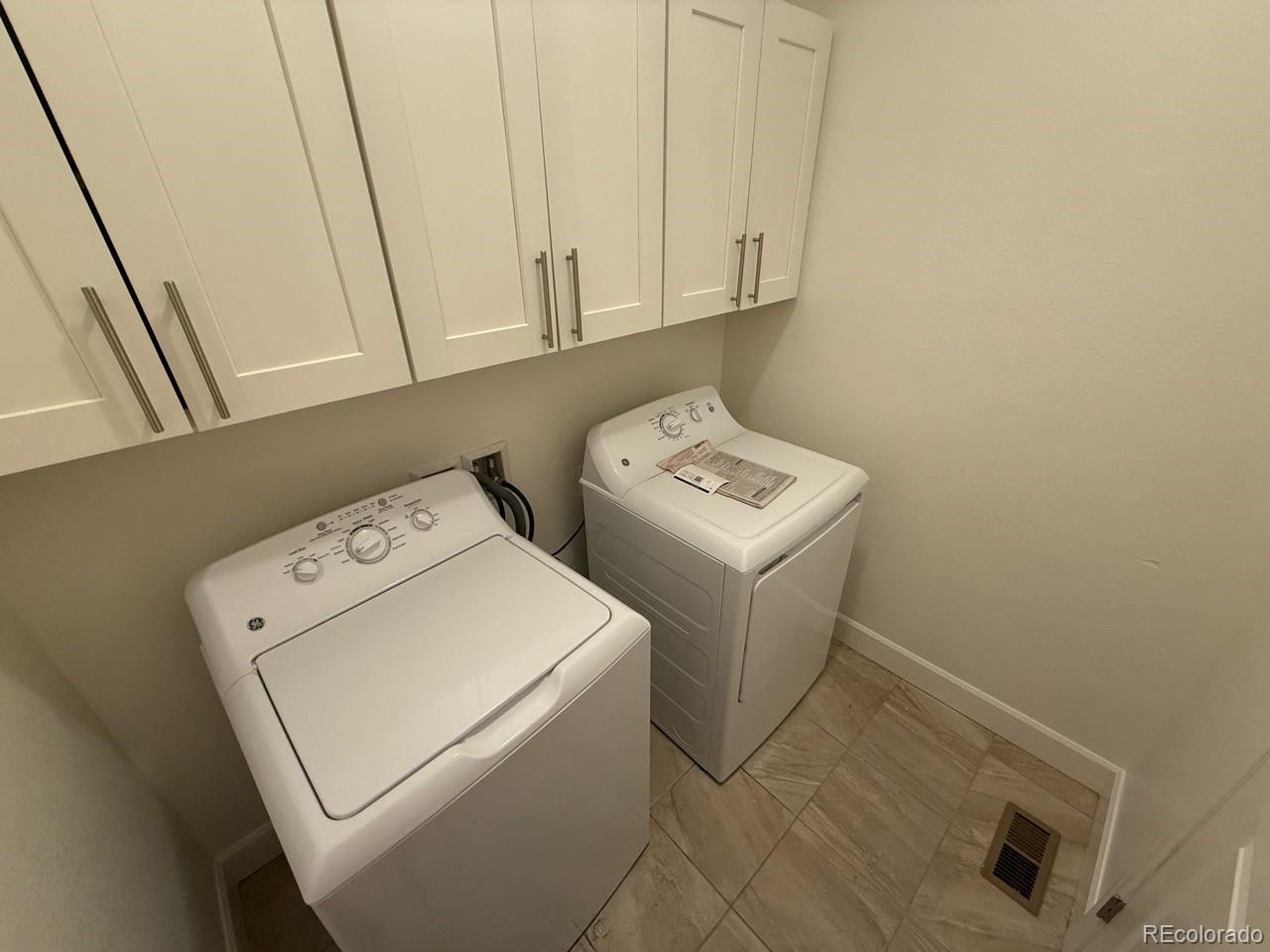 MLS Image #15 for 9805 w hinsdale place,littleton, Colorado