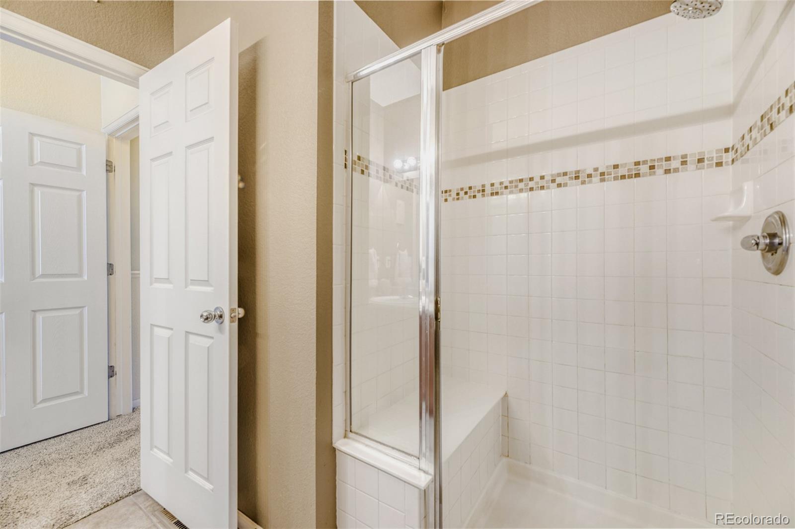 MLS Image #14 for 7856 w 54th avenue,arvada, Colorado