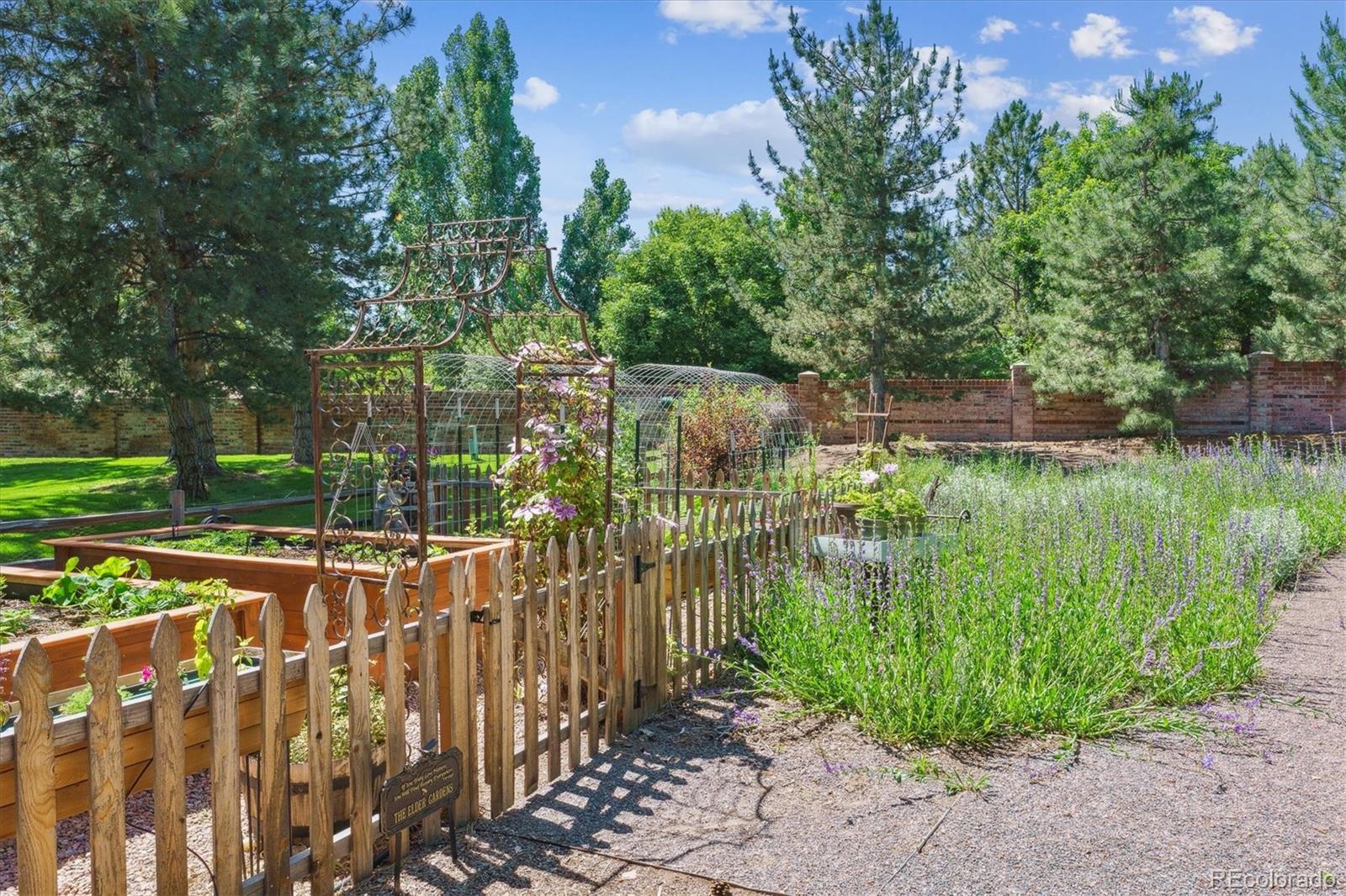 MLS Image #40 for 4484 w cottonwood place,littleton, Colorado