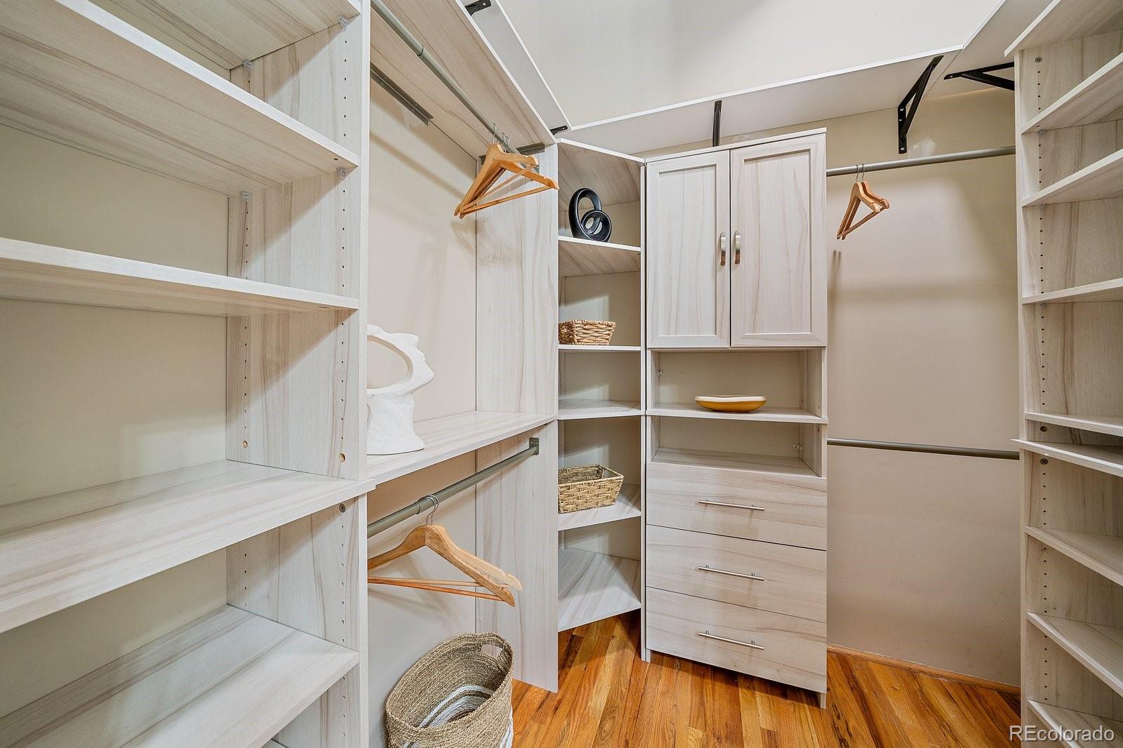 MLS Image #18 for 1800  lawrence street 308,denver, Colorado