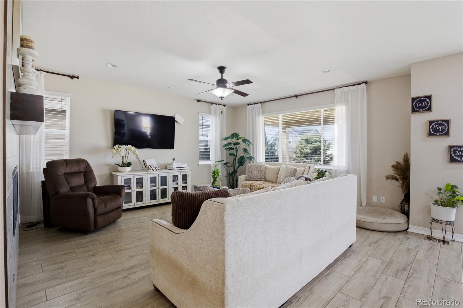 MLS Image #9 for 9819  truckee street,commerce city, Colorado