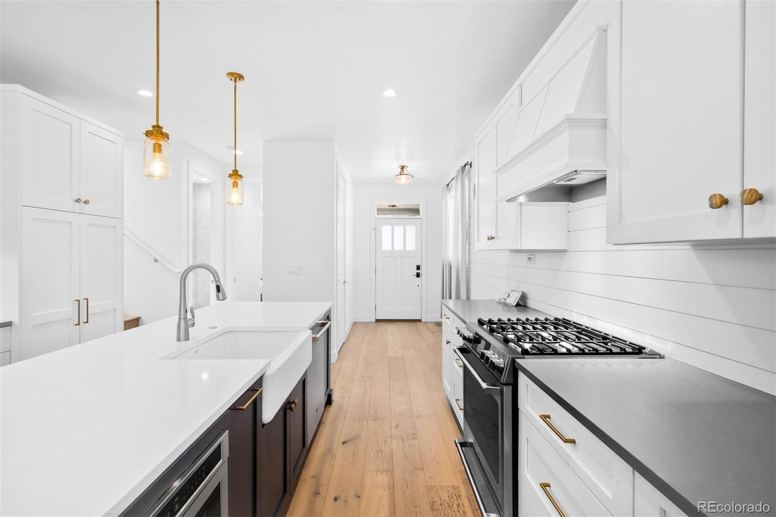 MLS Image #3 for 3312 s emerson street,englewood, Colorado