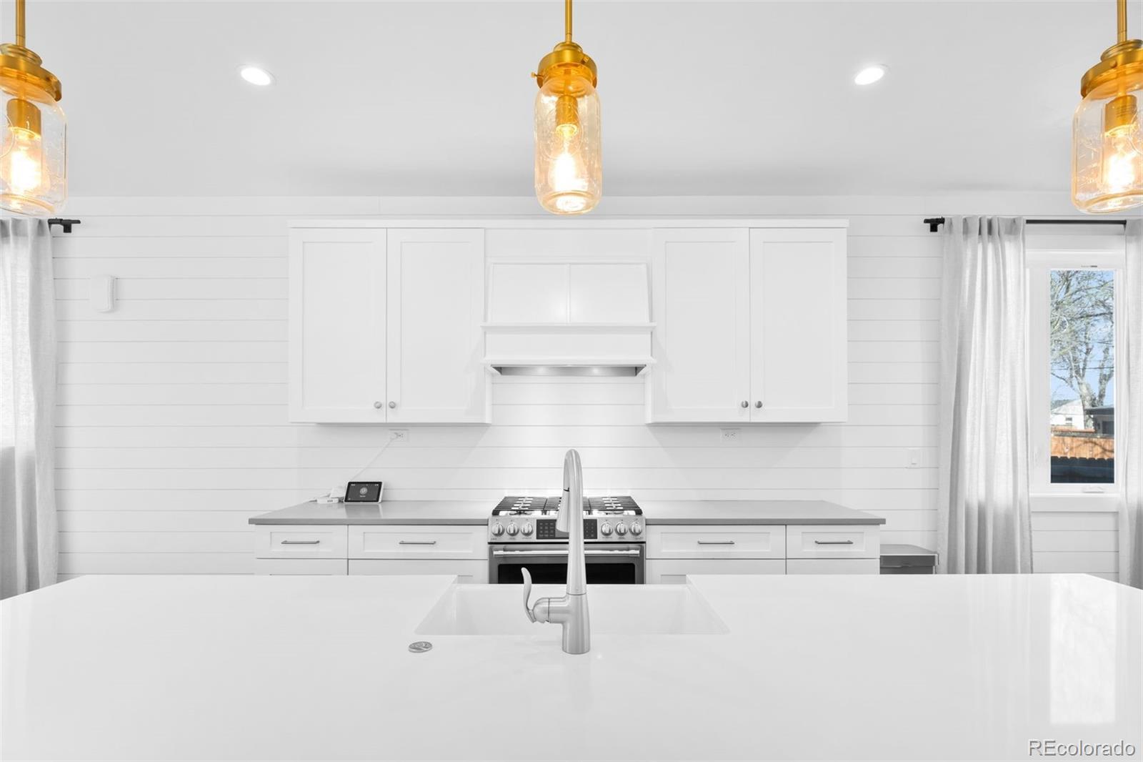 MLS Image #6 for 3312 s emerson street,englewood, Colorado