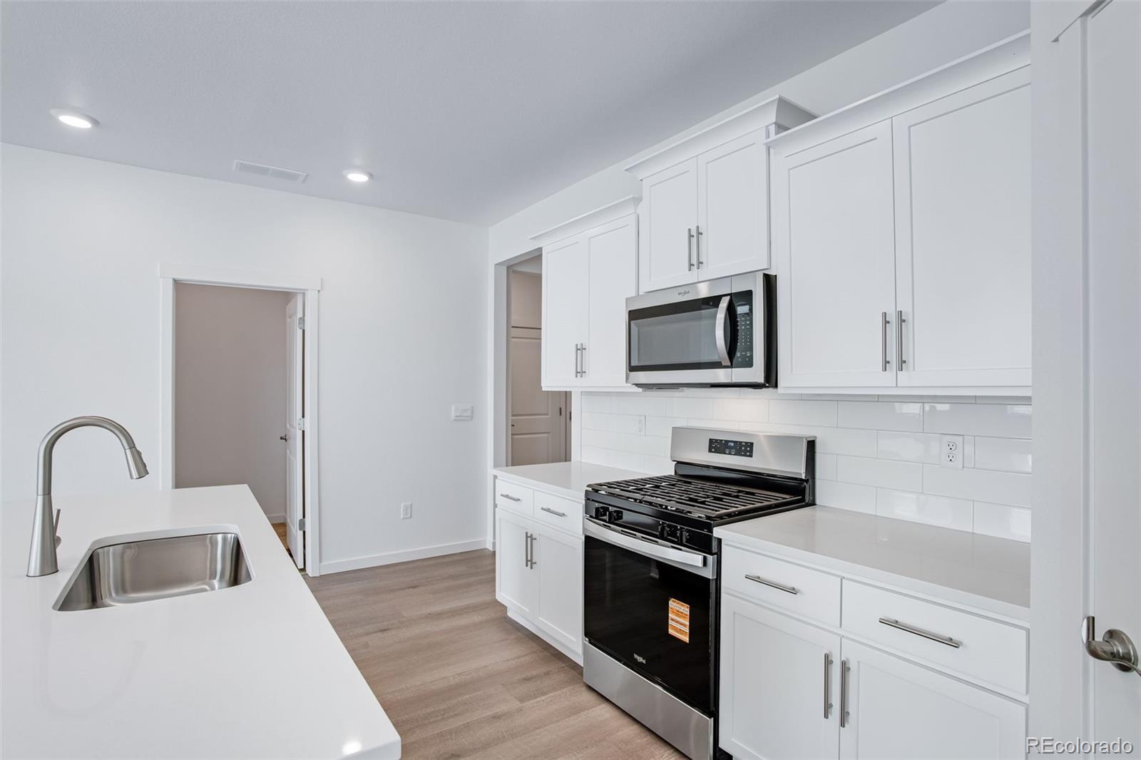 MLS Image #14 for 1715  knobby pine drive,fort collins, Colorado