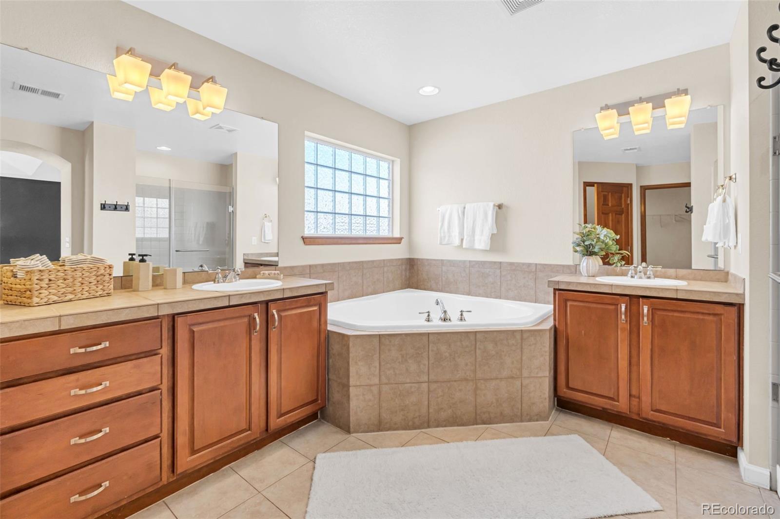 MLS Image #10 for 15514 e flower mound place,parker, Colorado