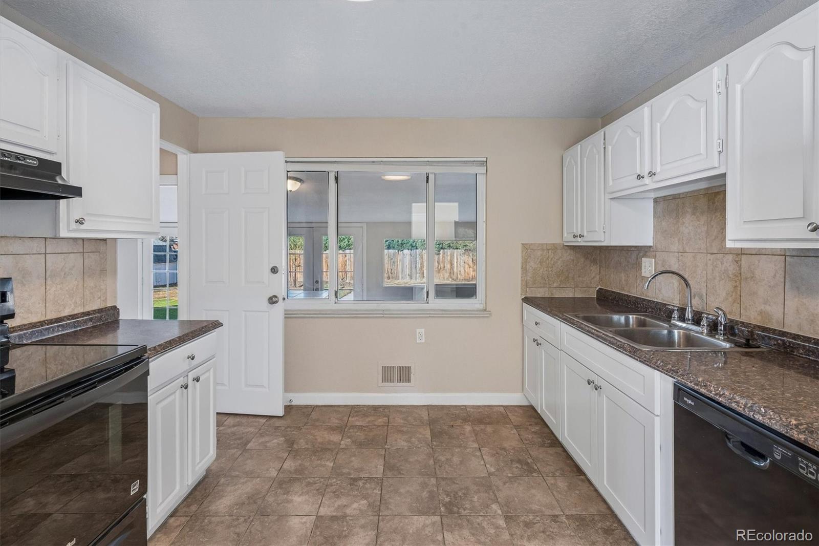 MLS Image #4 for 3065  wheeling street,aurora, Colorado