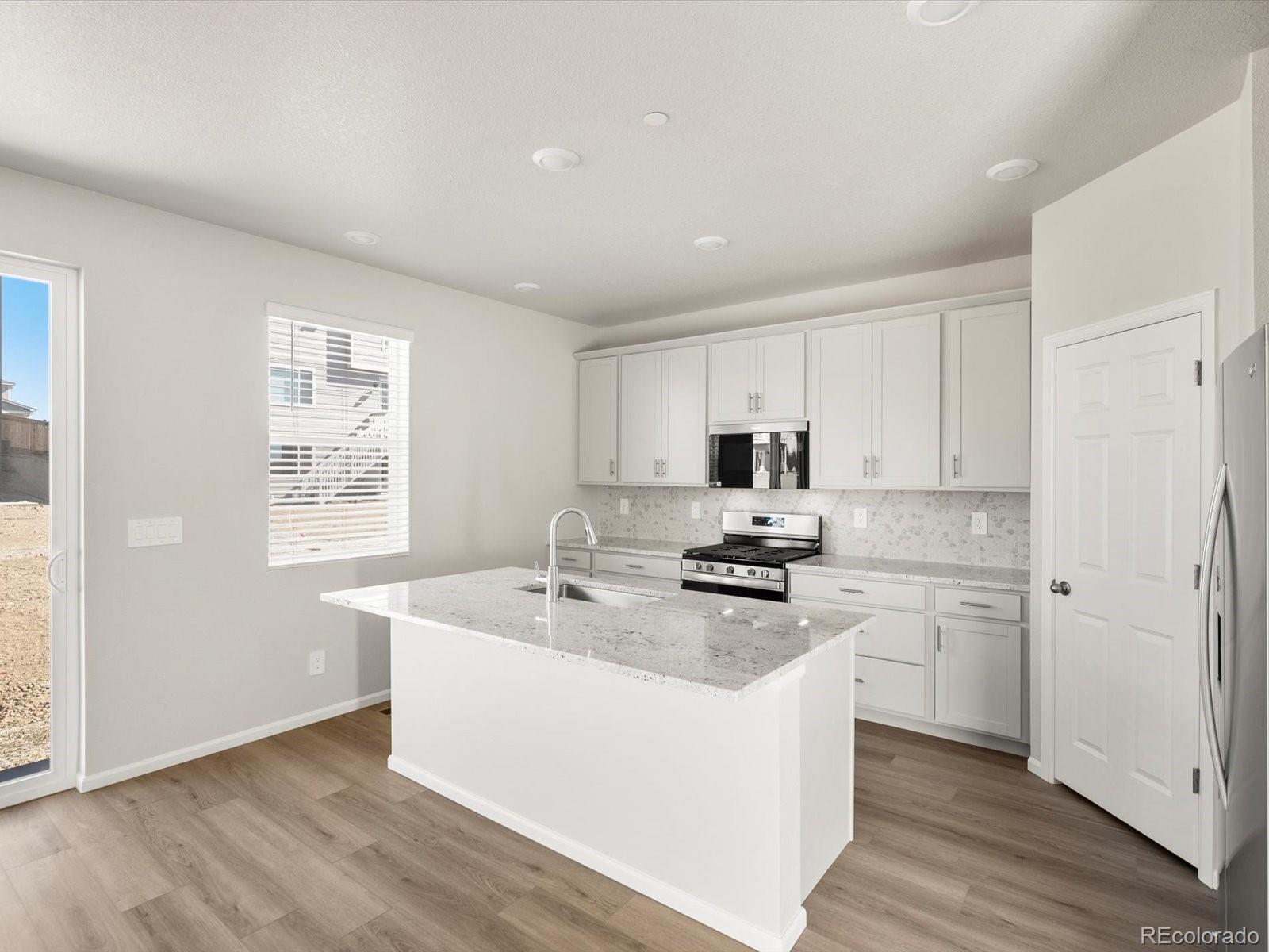 MLS Image #5 for 8908  salida street,commerce city, Colorado