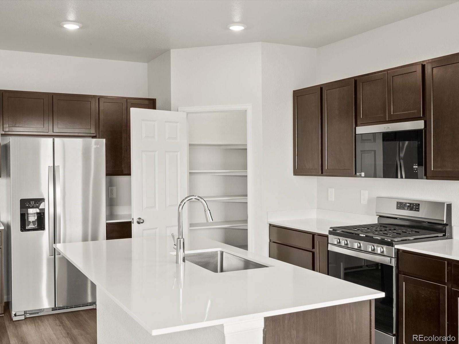 MLS Image #14 for 1597  colorado river drive,windsor, Colorado