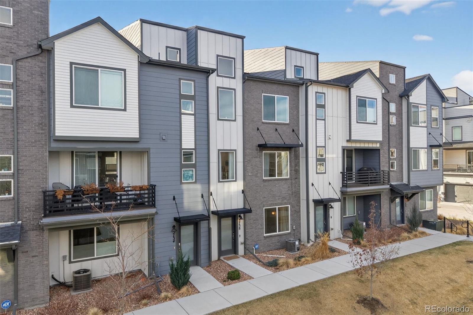 MLS Image #3 for 5738  vivian street,arvada, Colorado