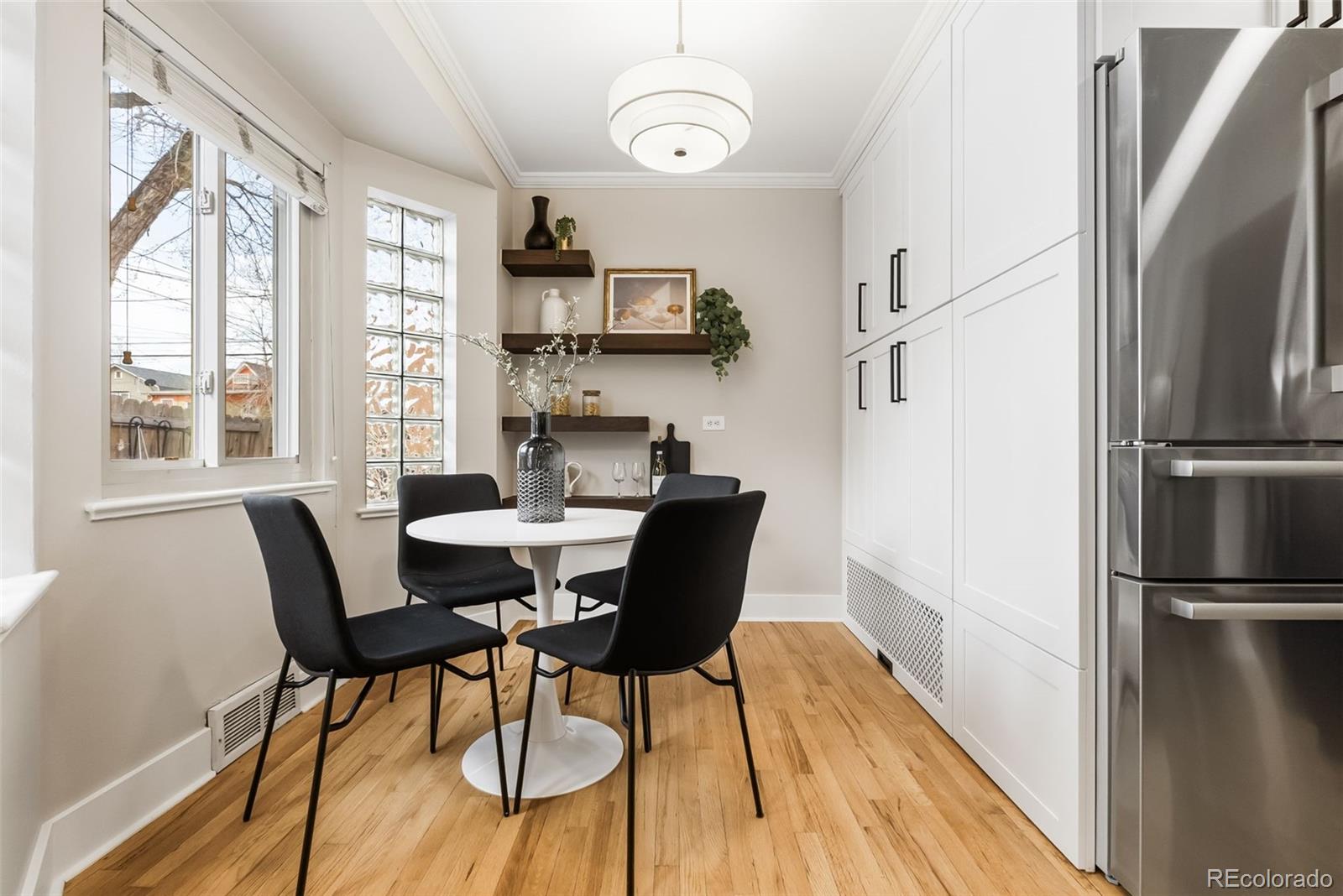 MLS Image #10 for 33 n pennsylvania street c,denver, Colorado