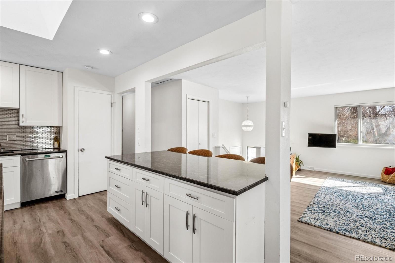 MLS Image #5 for 2921 s downing street,englewood, Colorado
