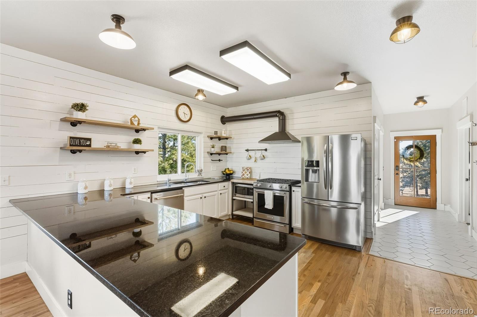 MLS Image #11 for 20340  warriors path drive,peyton, Colorado