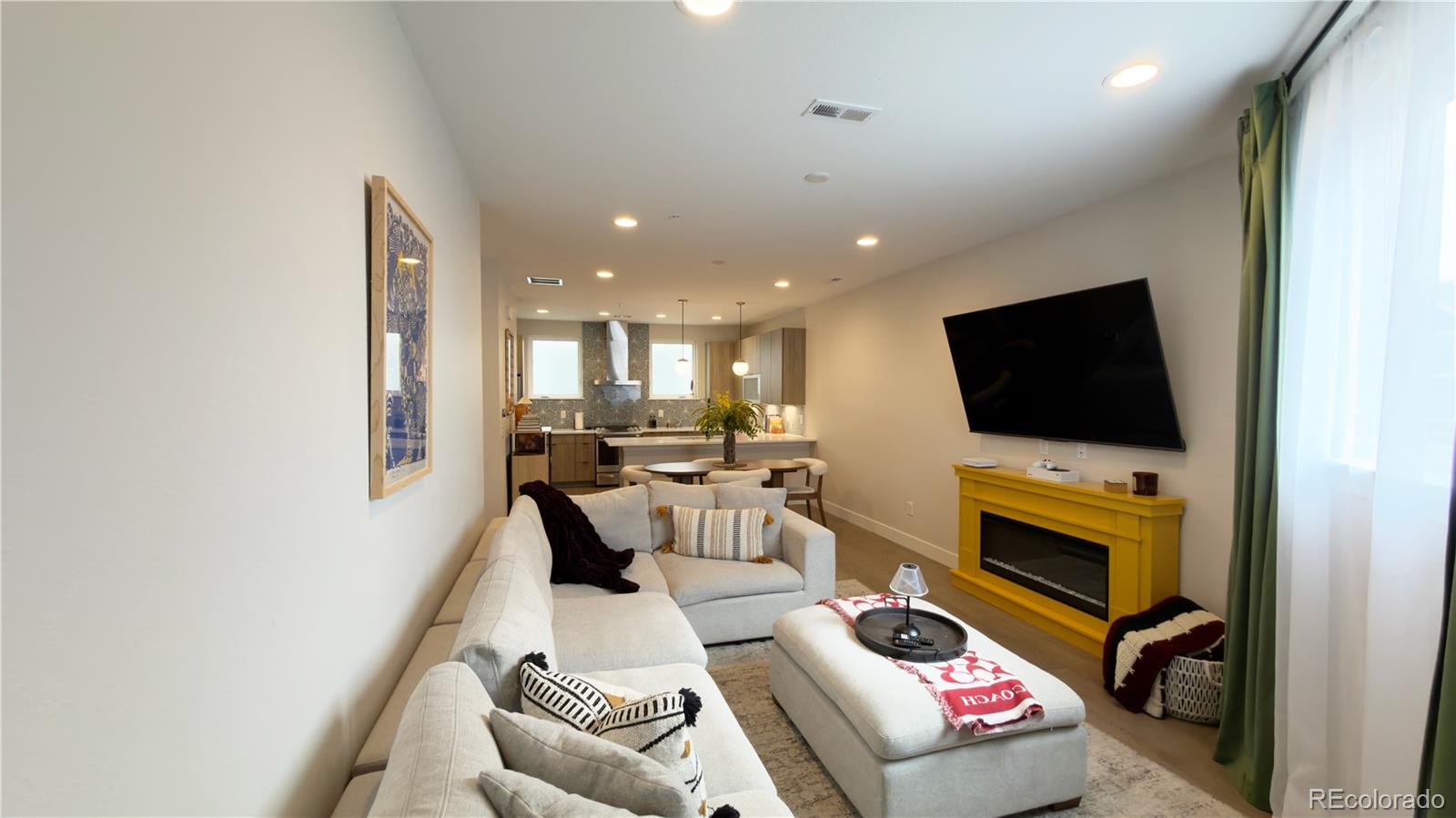 MLS Image #12 for 2870  tremont place,denver, Colorado