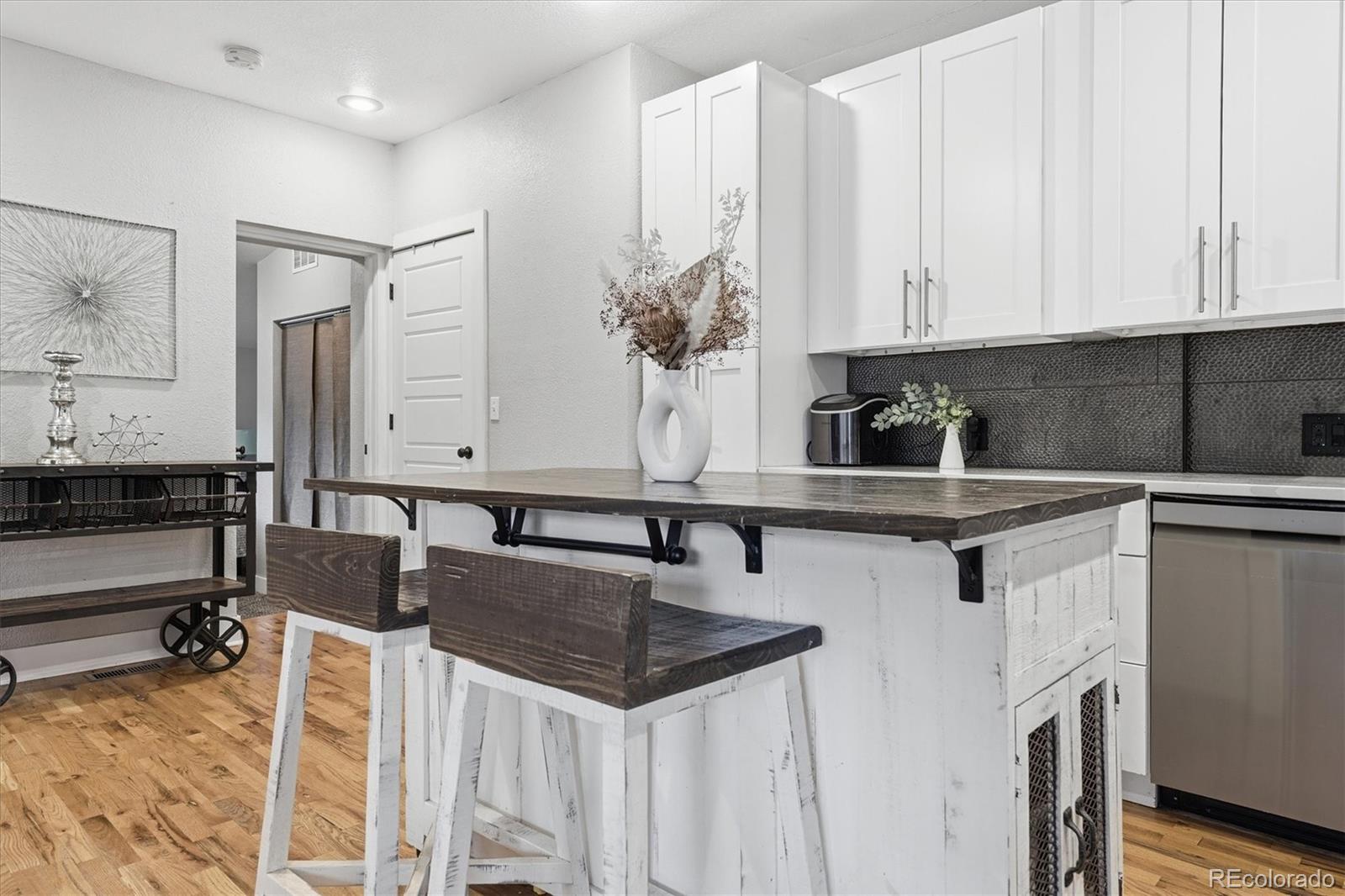 MLS Image #15 for 2073 s logan street,denver, Colorado