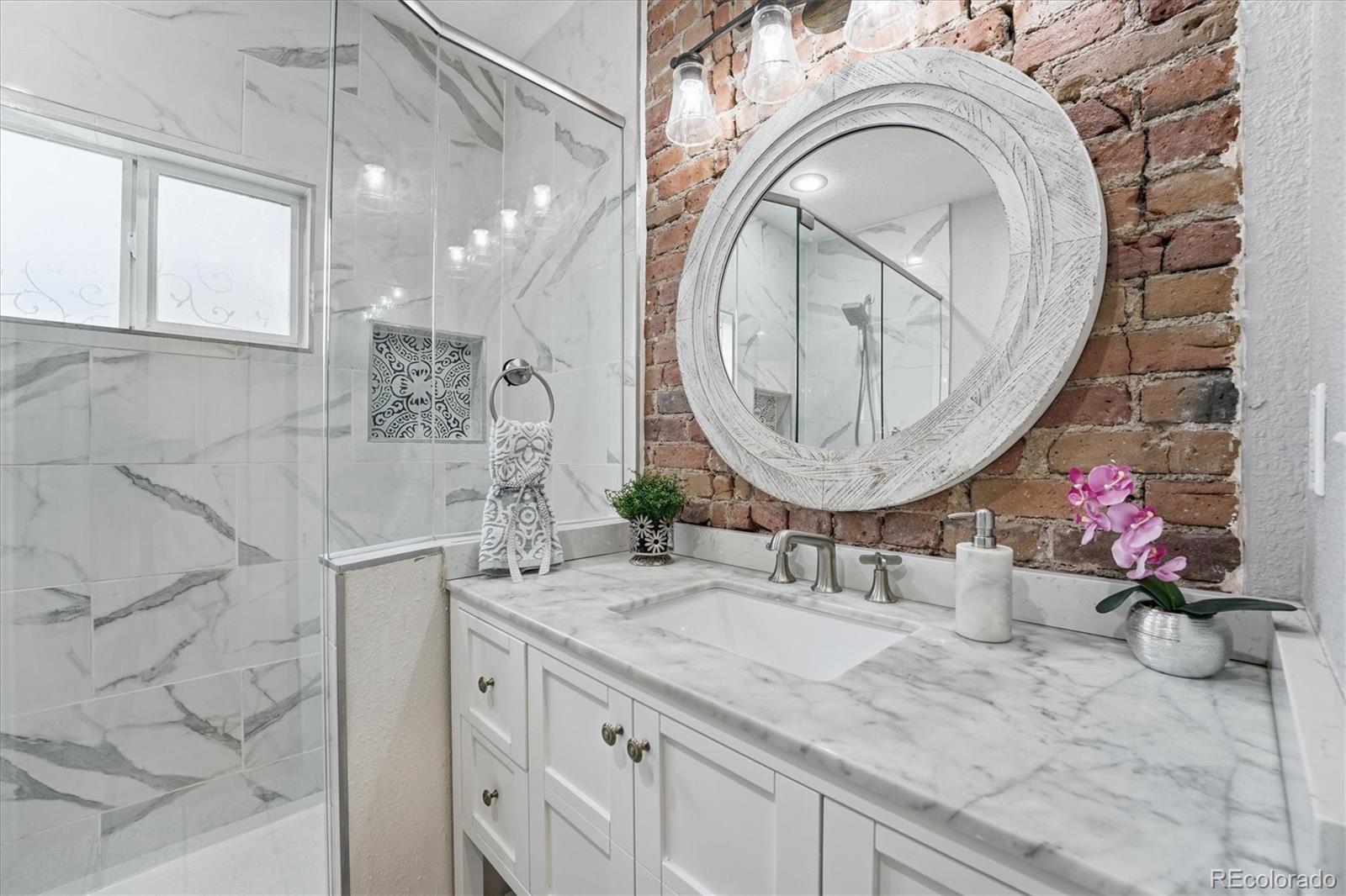 MLS Image #2 for 2073 s logan street,denver, Colorado