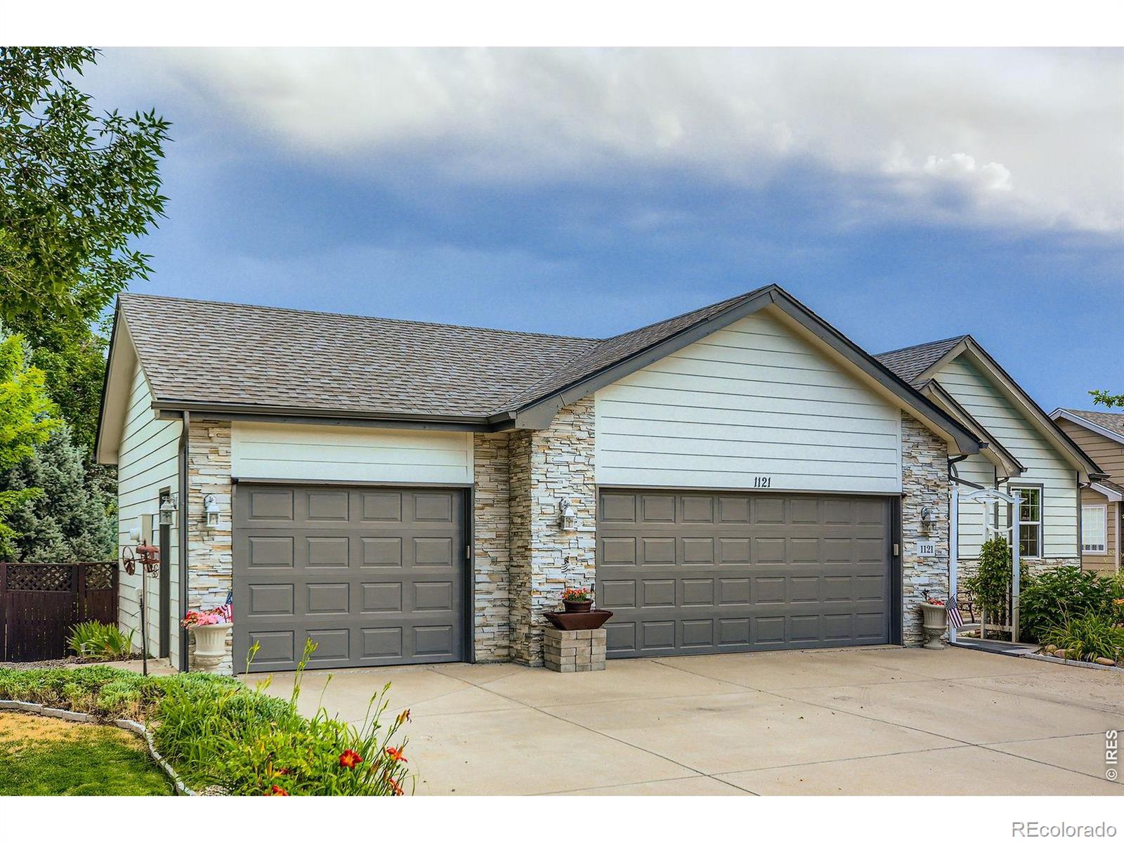 MLS Image #1 for 1121  country acres court,johnstown, Colorado