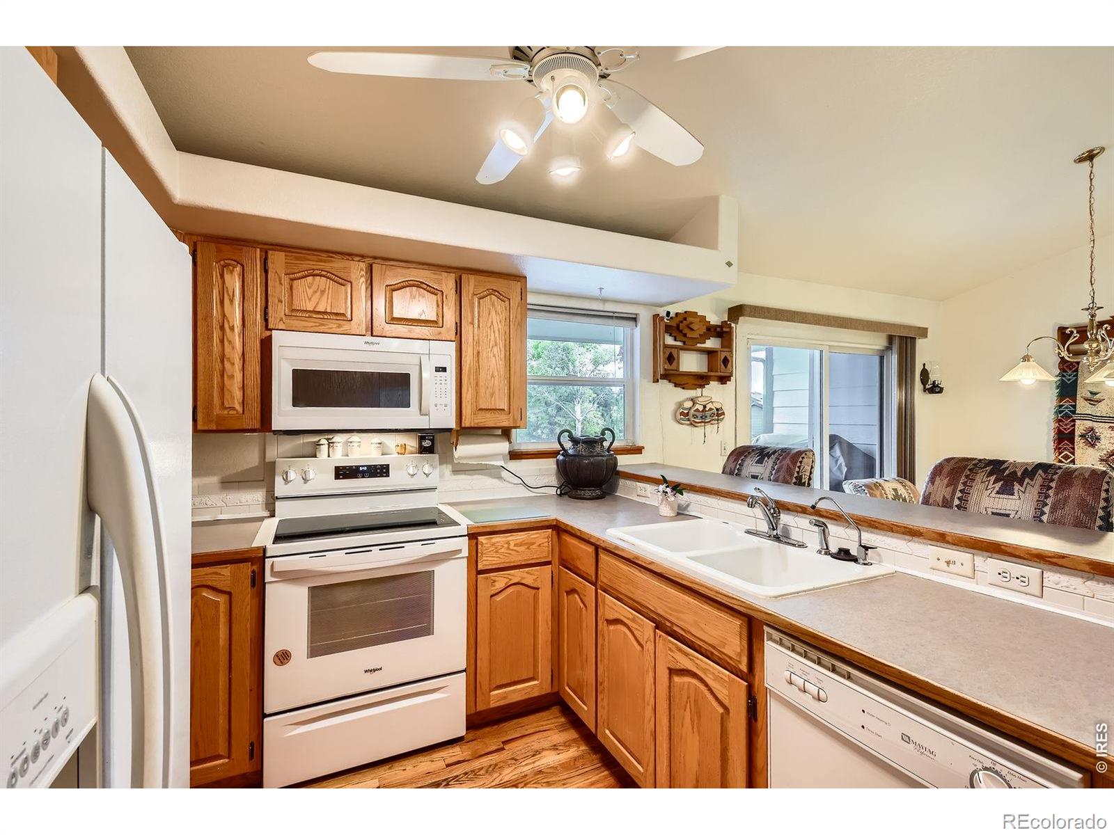 MLS Image #5 for 1121  country acres court,johnstown, Colorado