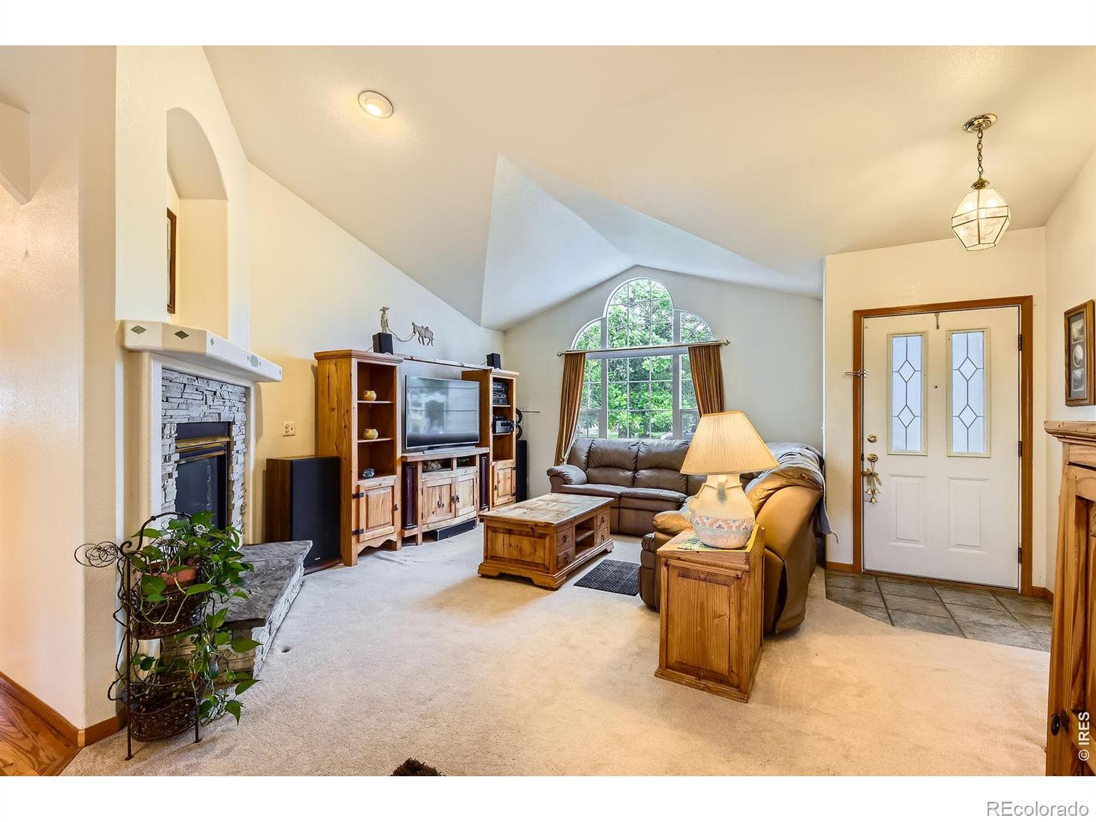 MLS Image #6 for 1121  country acres court,johnstown, Colorado