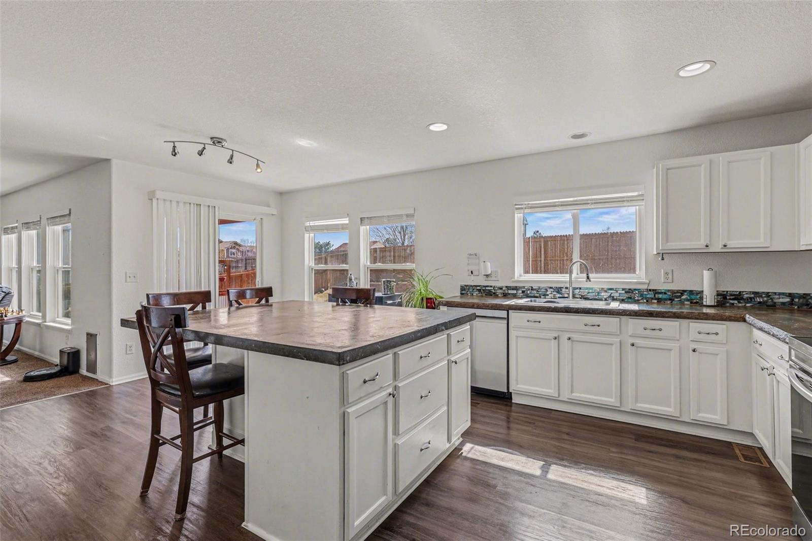 MLS Image #8 for 15362 e 100th court,commerce city, Colorado