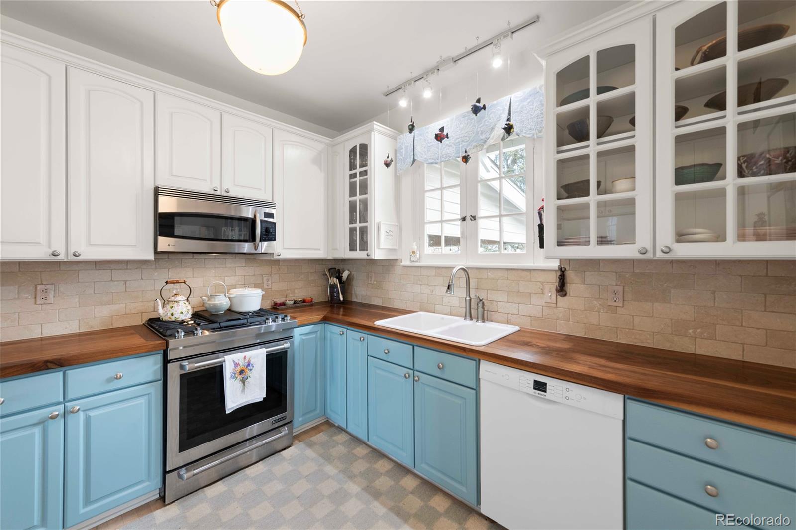 MLS Image #10 for 2710 s grant street,englewood, Colorado