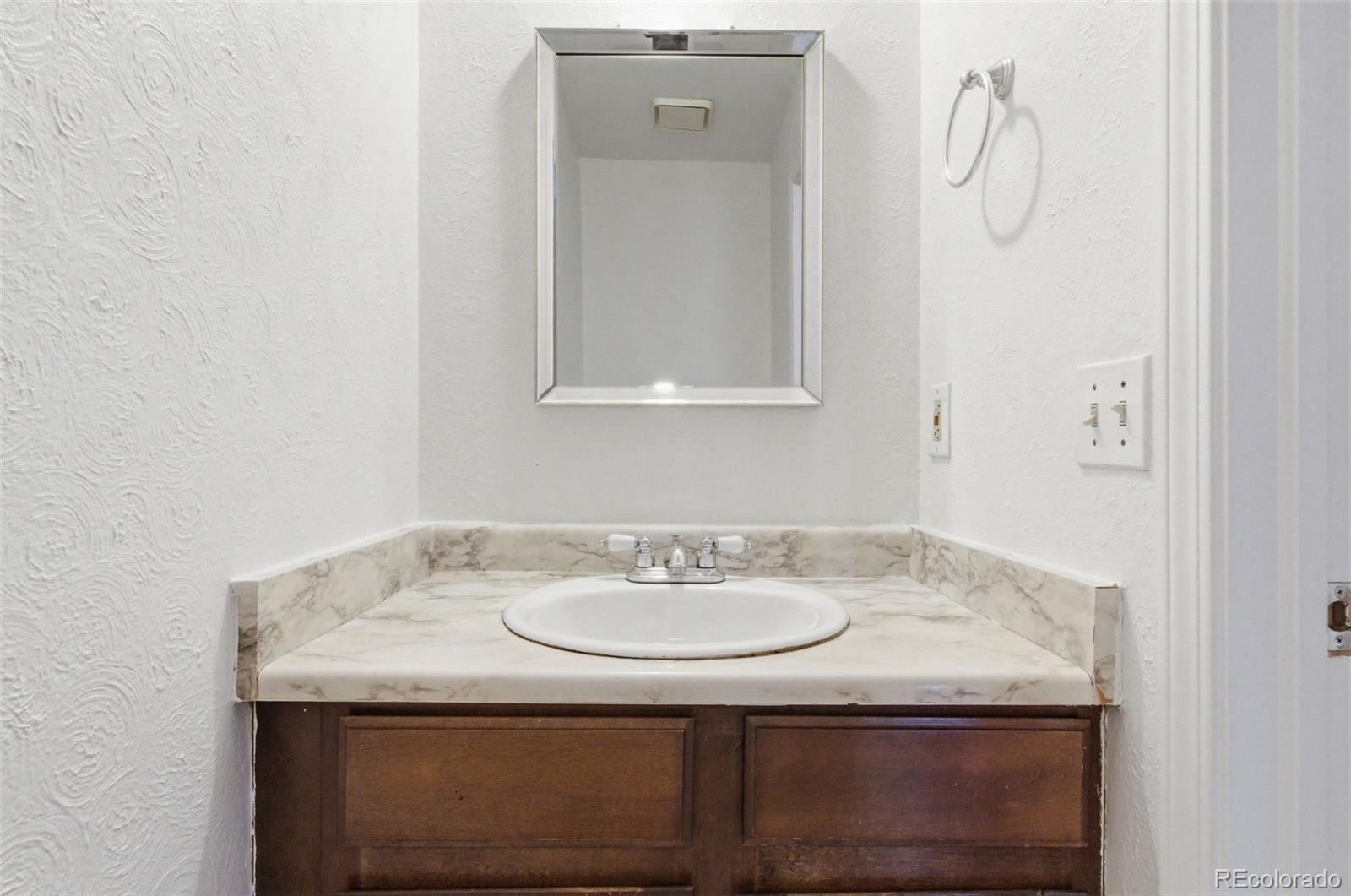 MLS Image #10 for 17335 e rice circle,aurora, Colorado