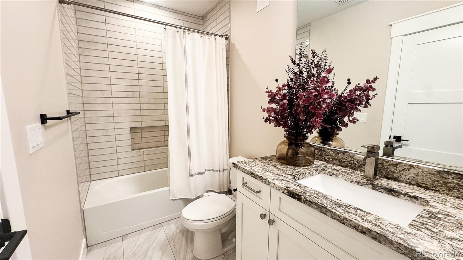MLS Image #29 for 2352 n irving street,denver, Colorado