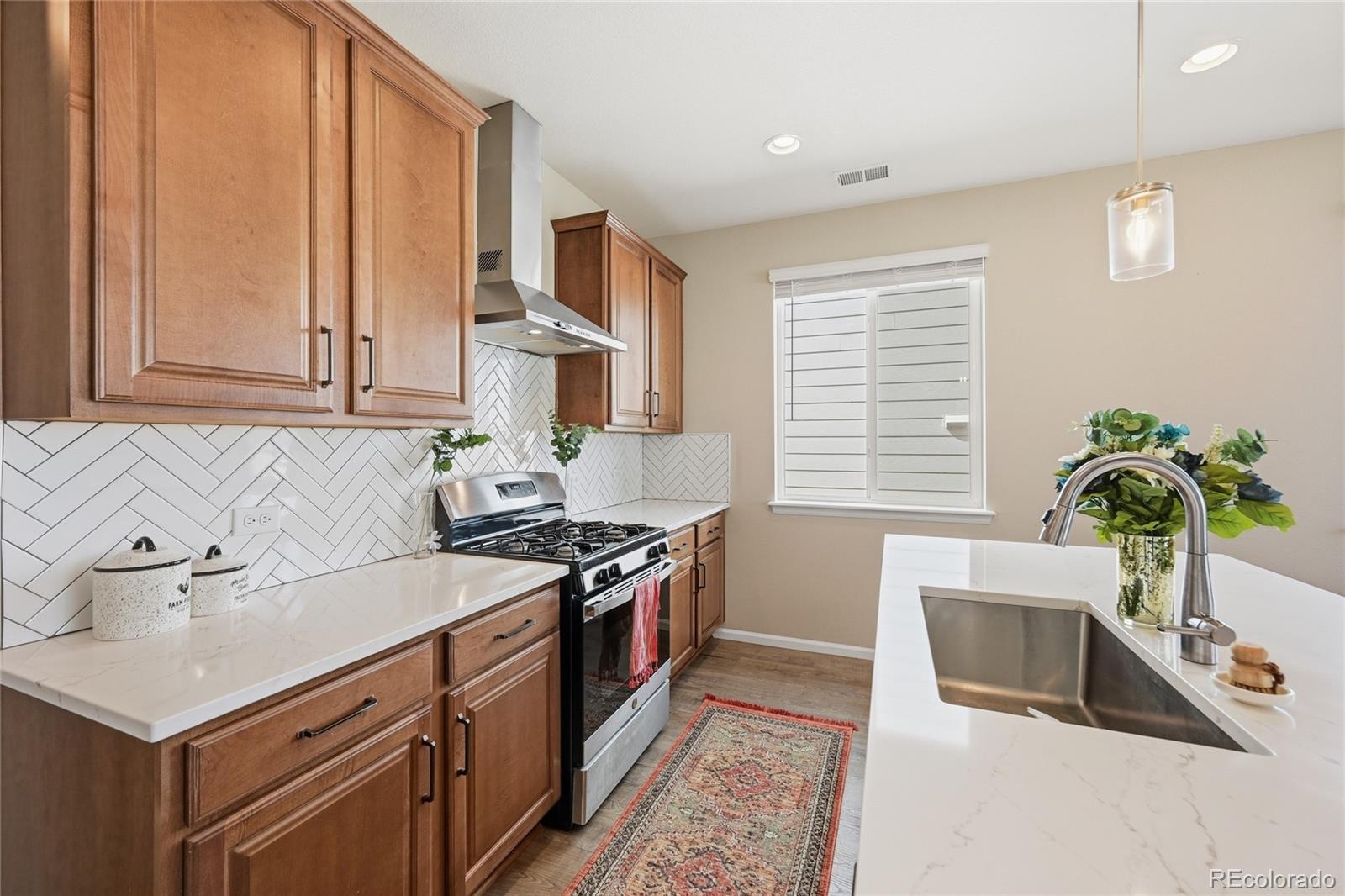 MLS Image #18 for 63 n edge cliff street,castle rock, Colorado