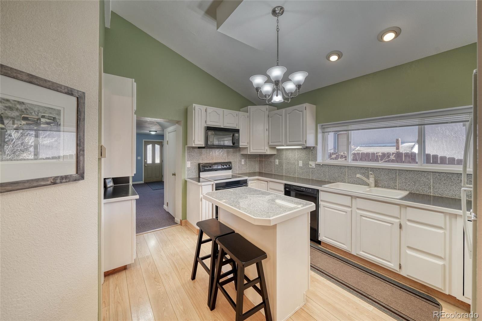 MLS Image #11 for 940  e street,salida, Colorado