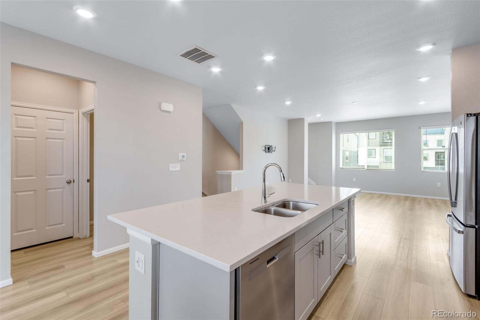 MLS Image #6 for 12331 w 57th avenue,arvada, Colorado