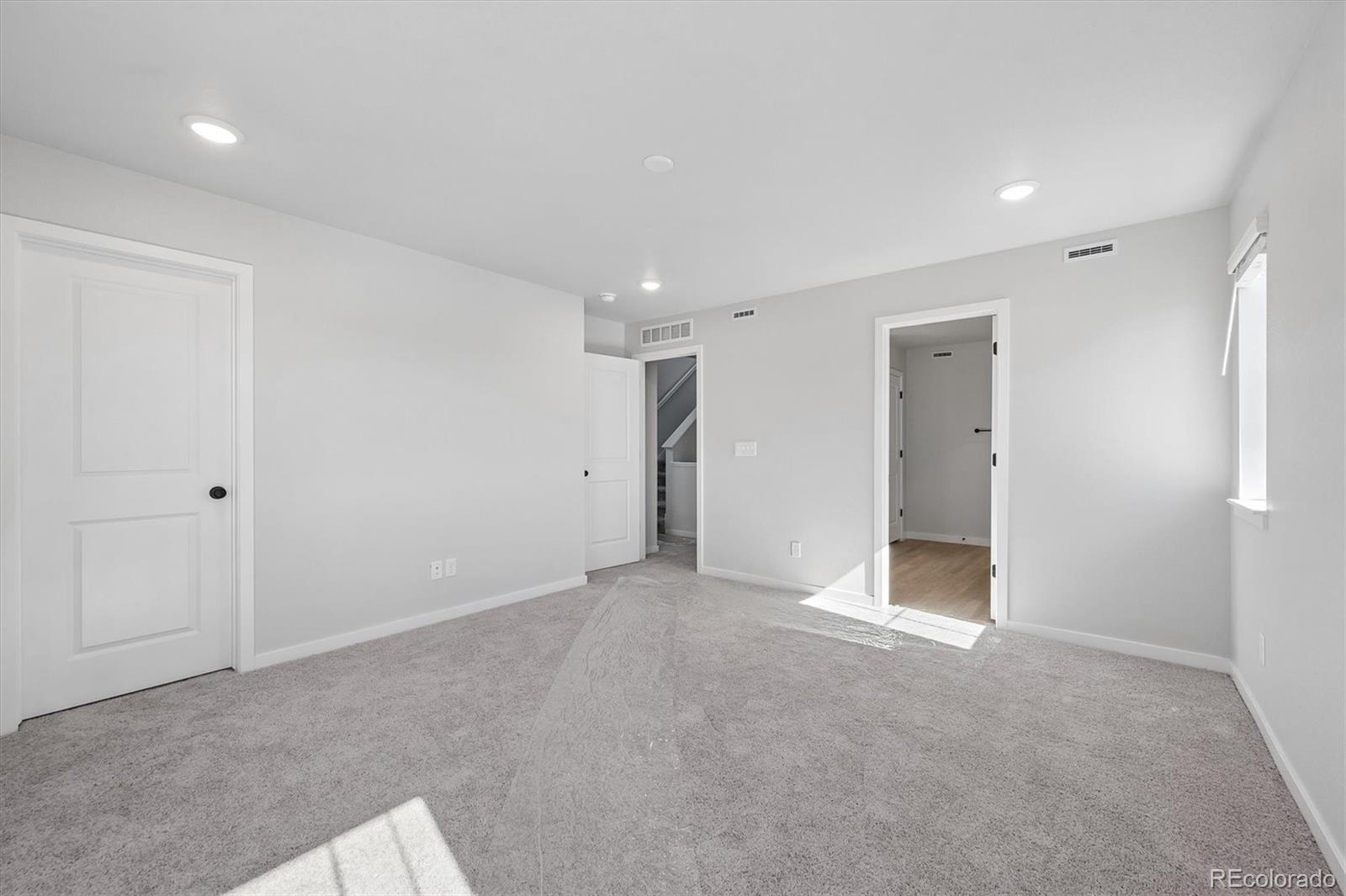 MLS Image #12 for 22695 e 47th avenue,aurora, Colorado