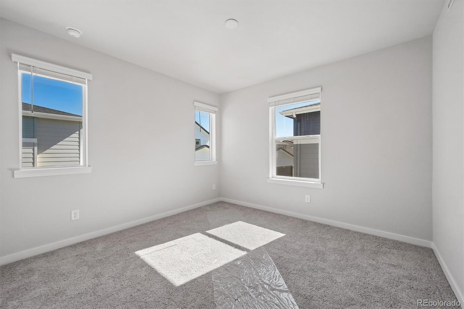 MLS Image #16 for 22695 e 47th avenue,aurora, Colorado