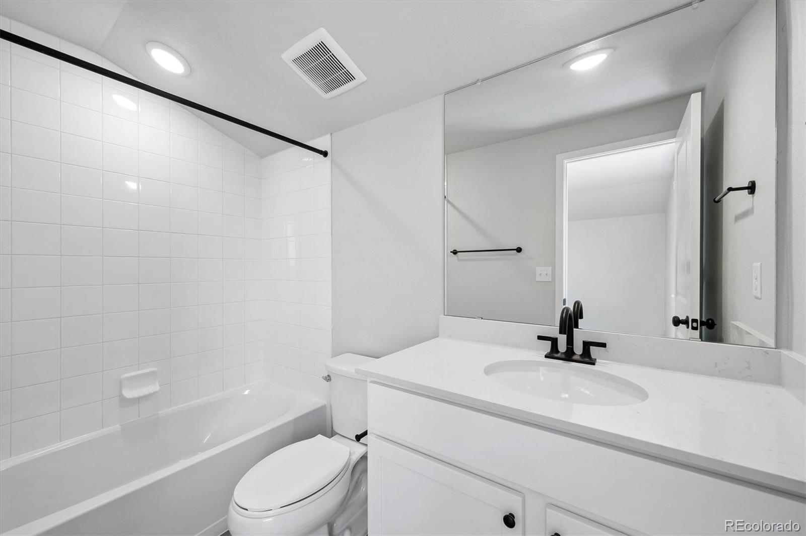 MLS Image #20 for 22695 e 47th avenue,aurora, Colorado