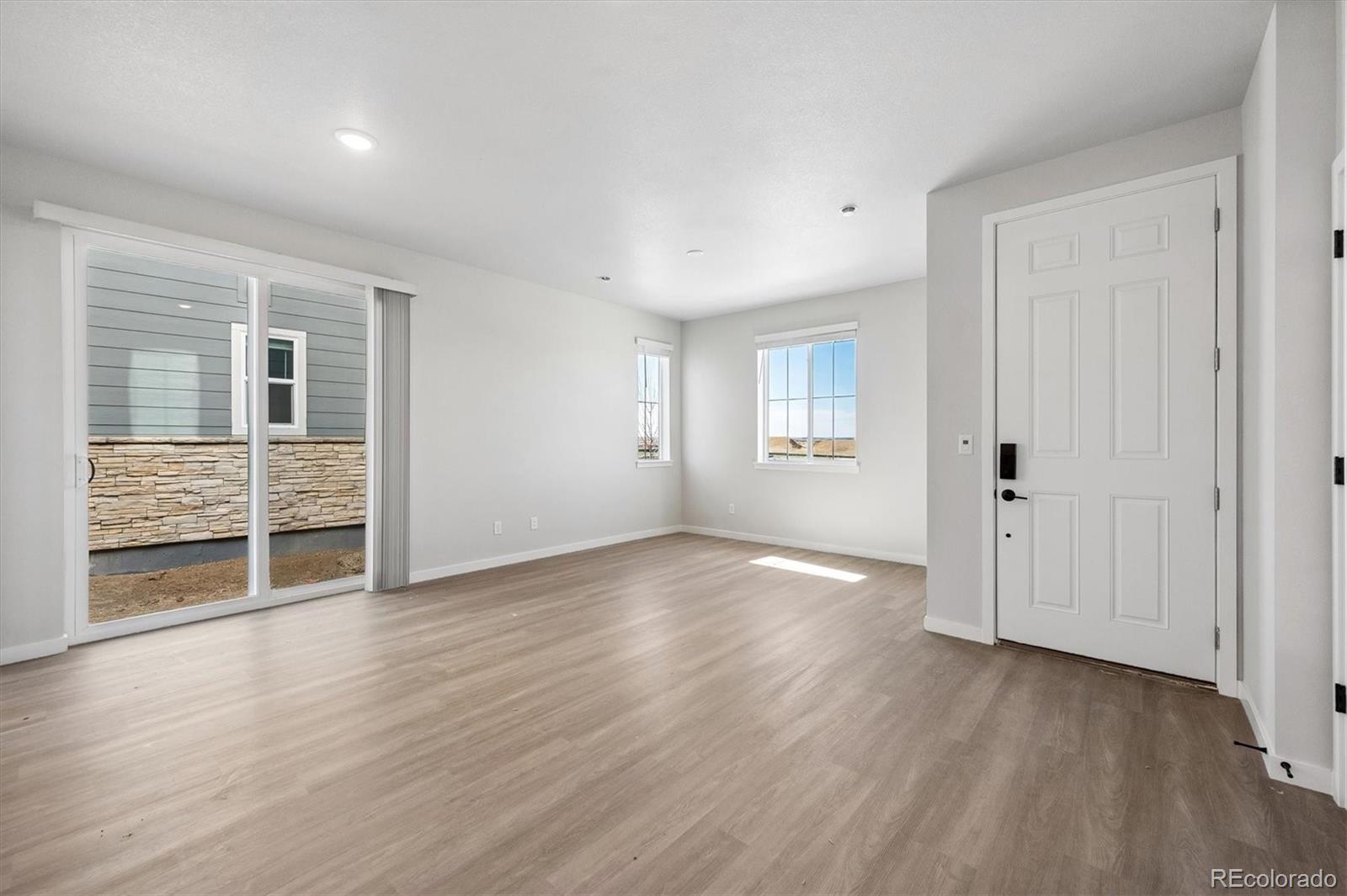 MLS Image #3 for 22695 e 47th avenue,aurora, Colorado