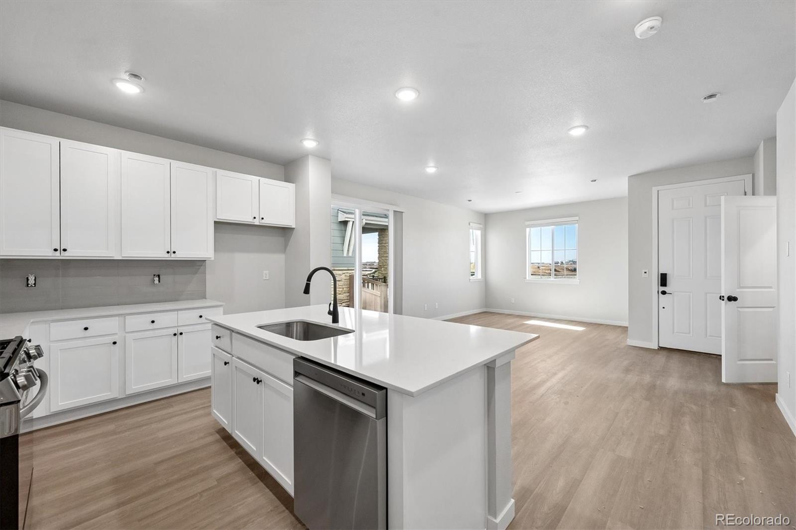 MLS Image #9 for 22695 e 47th avenue,aurora, Colorado
