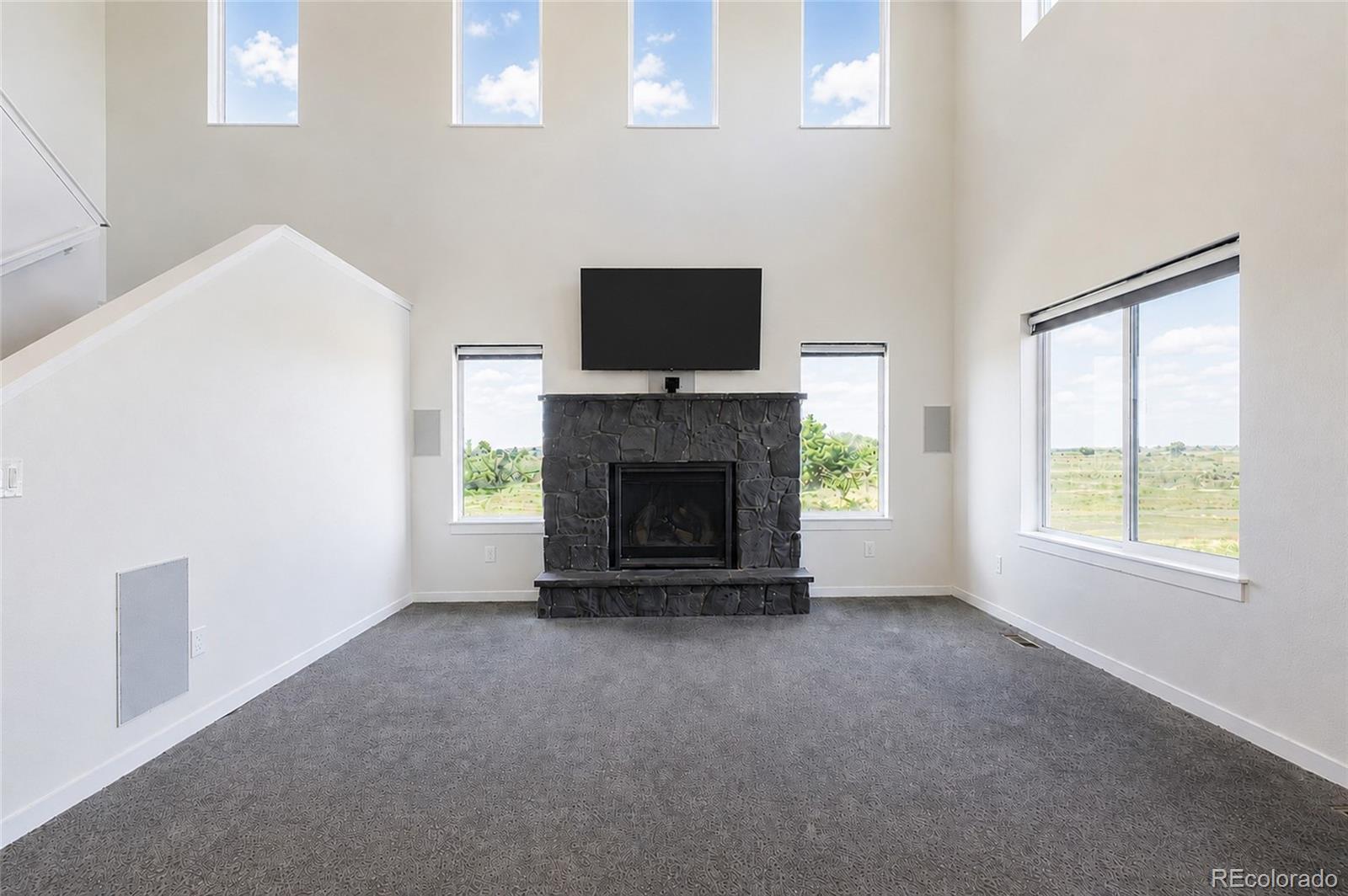 MLS Image #5 for 135  foxtail drive,hudson, Colorado
