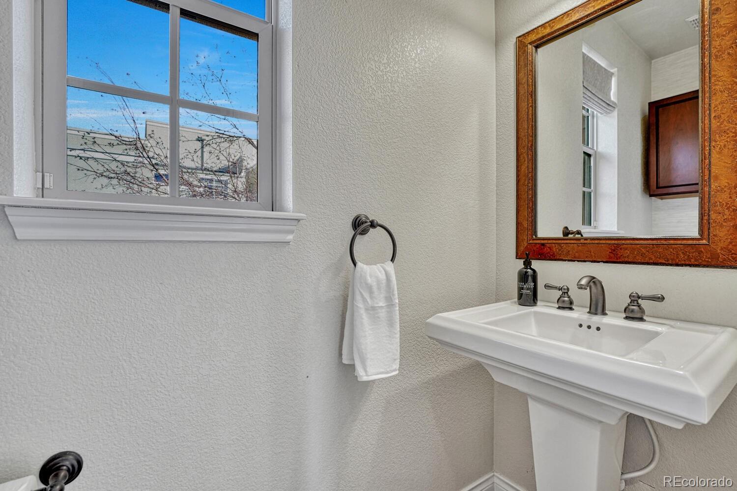 MLS Image #15 for 8873 e 29th place,denver, Colorado
