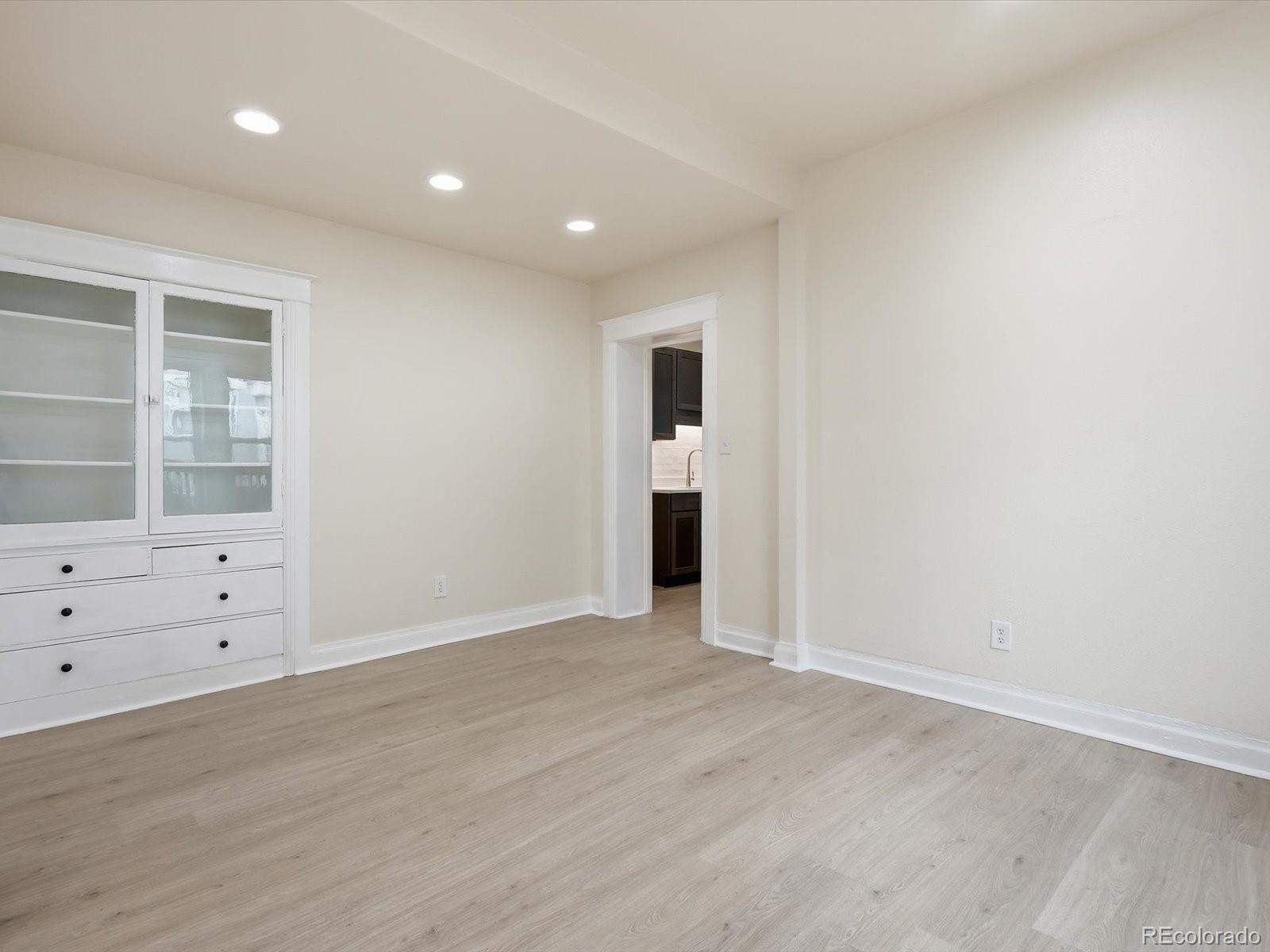 MLS Image #8 for 1023 e 23rd avenue,denver, Colorado