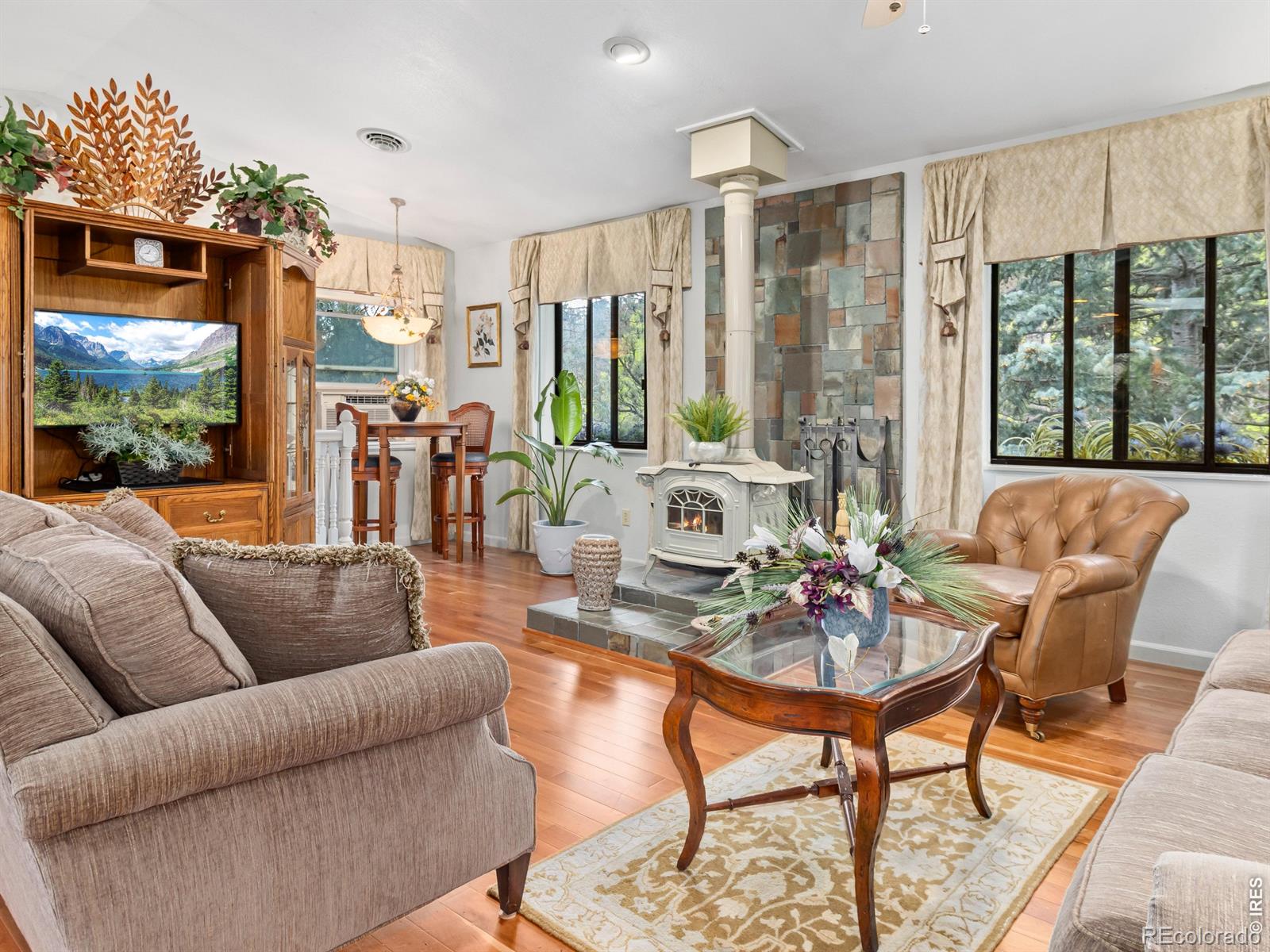 MLS Image #5 for 189  fishermans lane,glen haven, Colorado