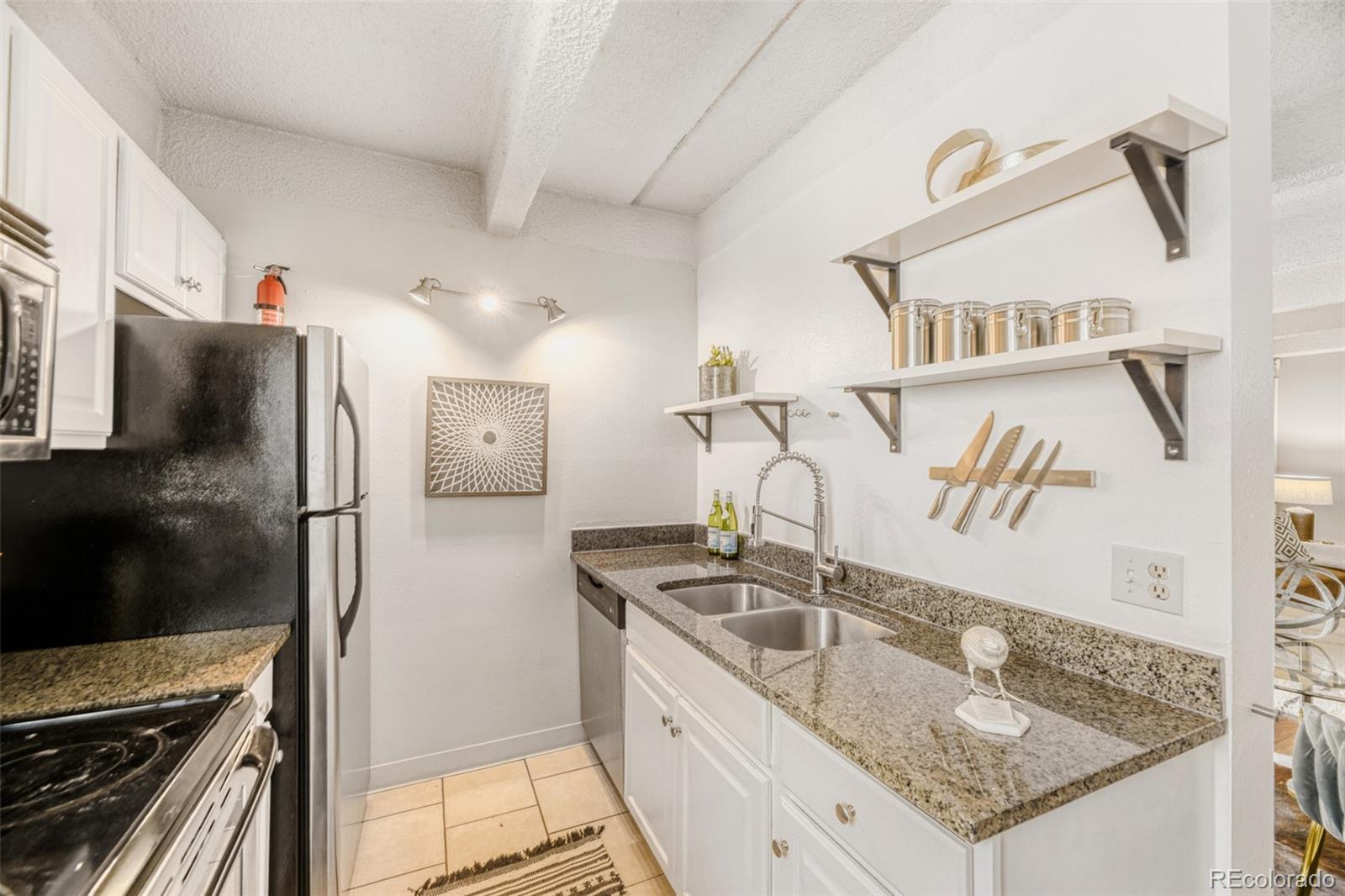 MLS Image #10 for 1265  race street 506,denver, Colorado