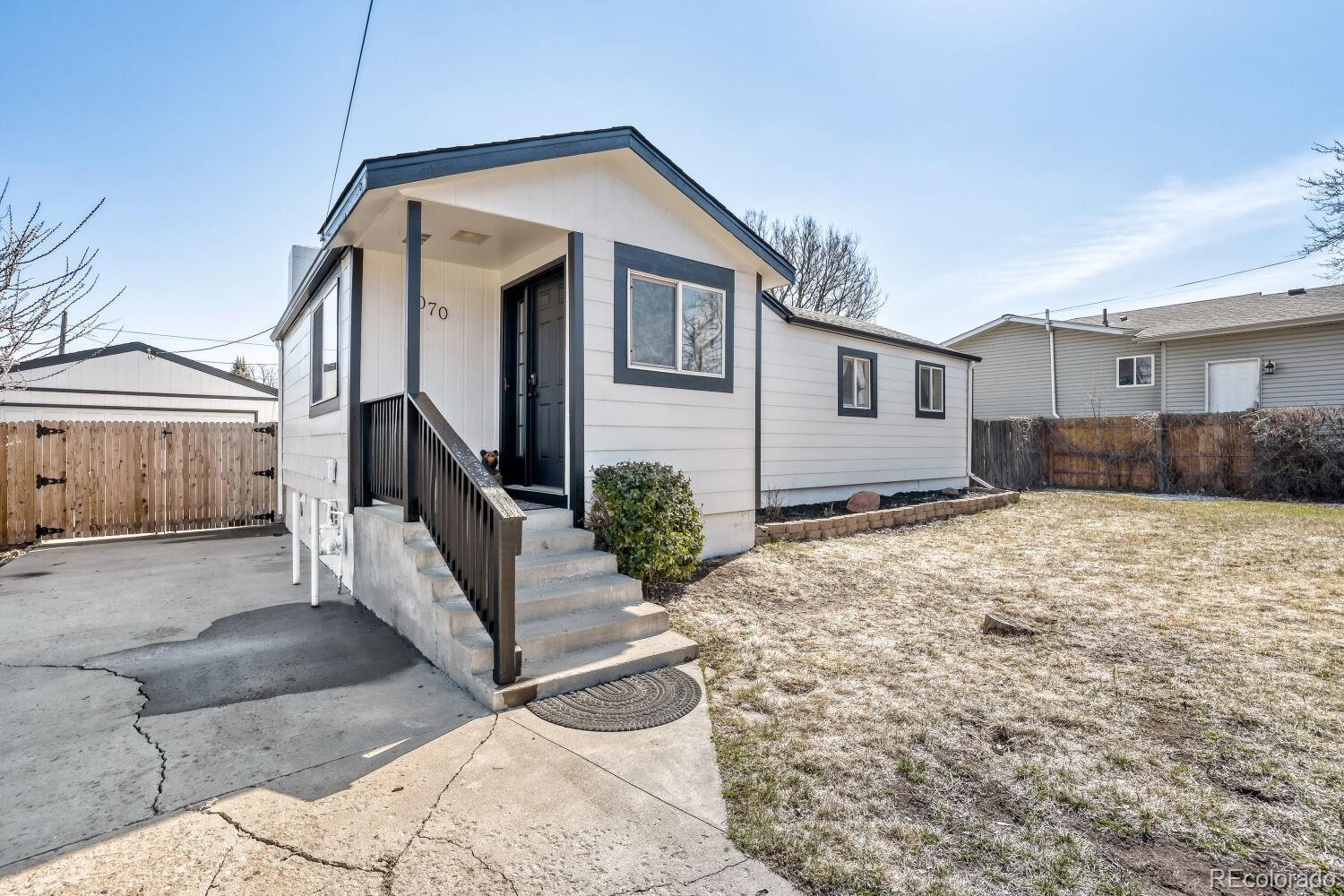 MLS Image #3 for 1070  urban street,lakewood, Colorado