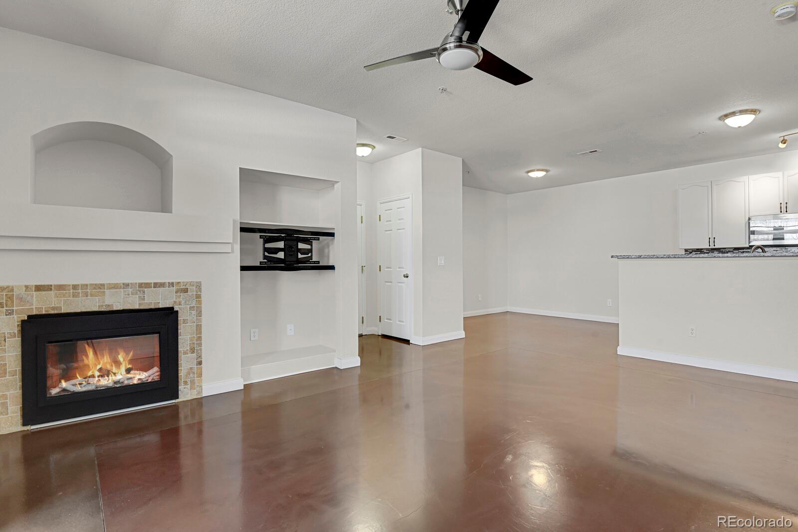 MLS Image #8 for 14313 e 1st drive 104,aurora, Colorado