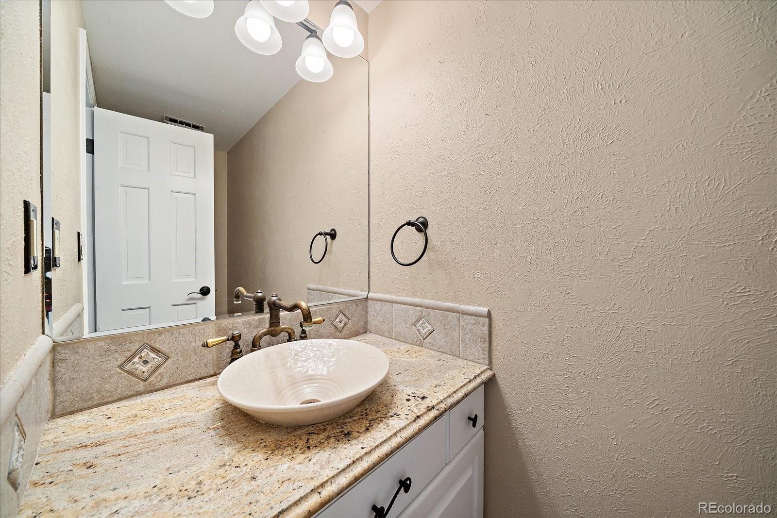MLS Image #17 for 2171 s parfet drive,lakewood, Colorado