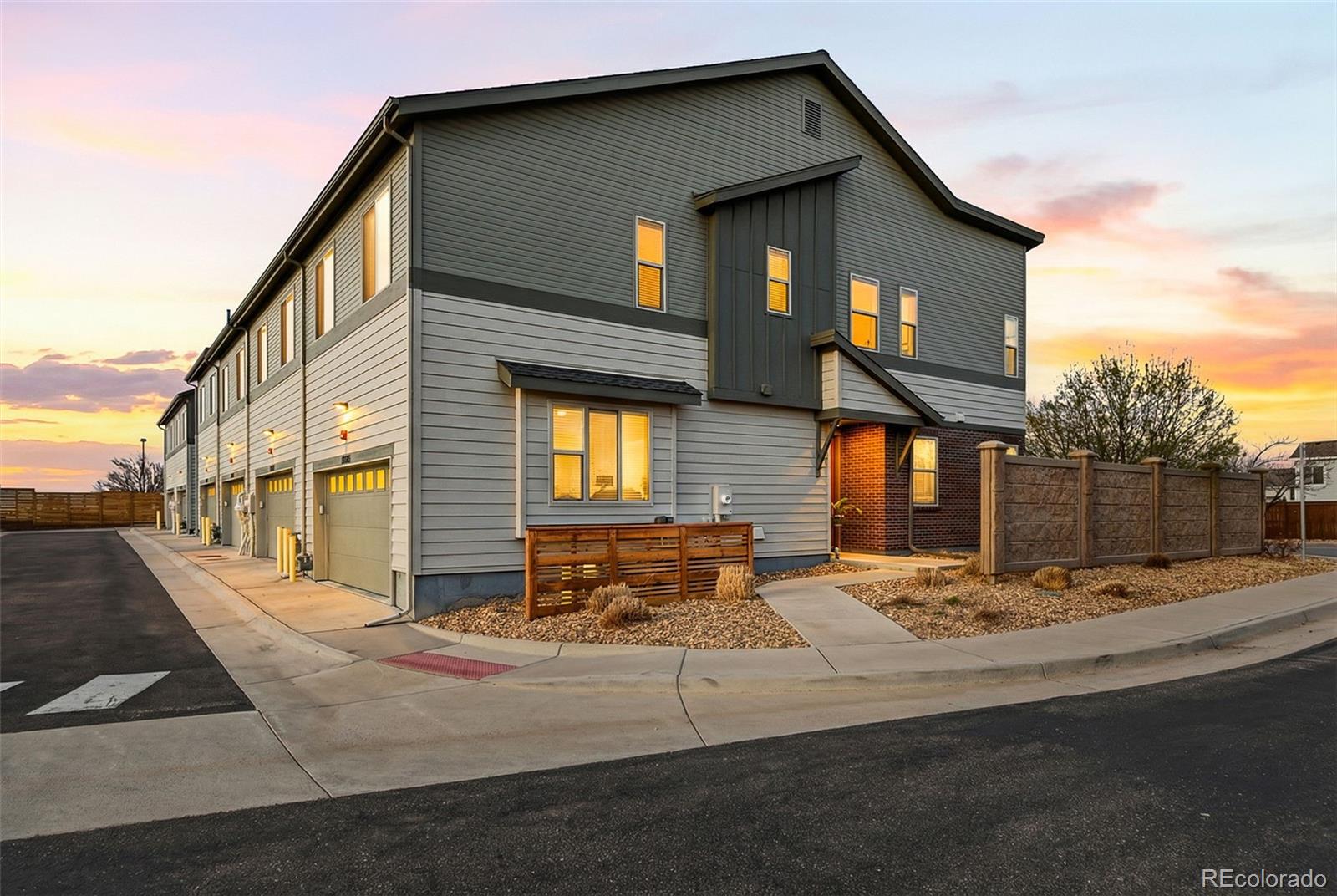 MLS Image #0 for 19585 e sunset circle,centennial, Colorado