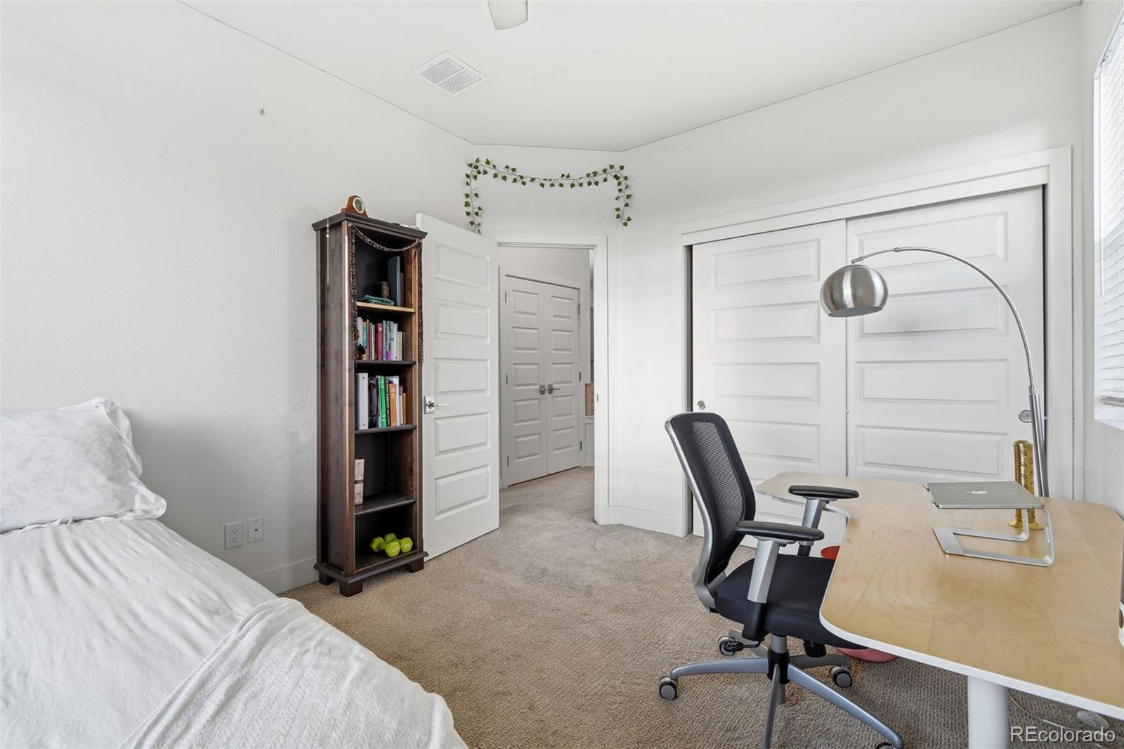 MLS Image #37 for 19585 e sunset circle,centennial, Colorado