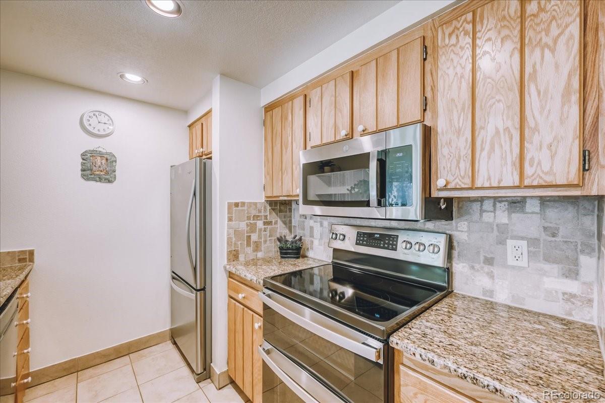 MLS Image #6 for 22280  us highway 6  1716,keystone, Colorado