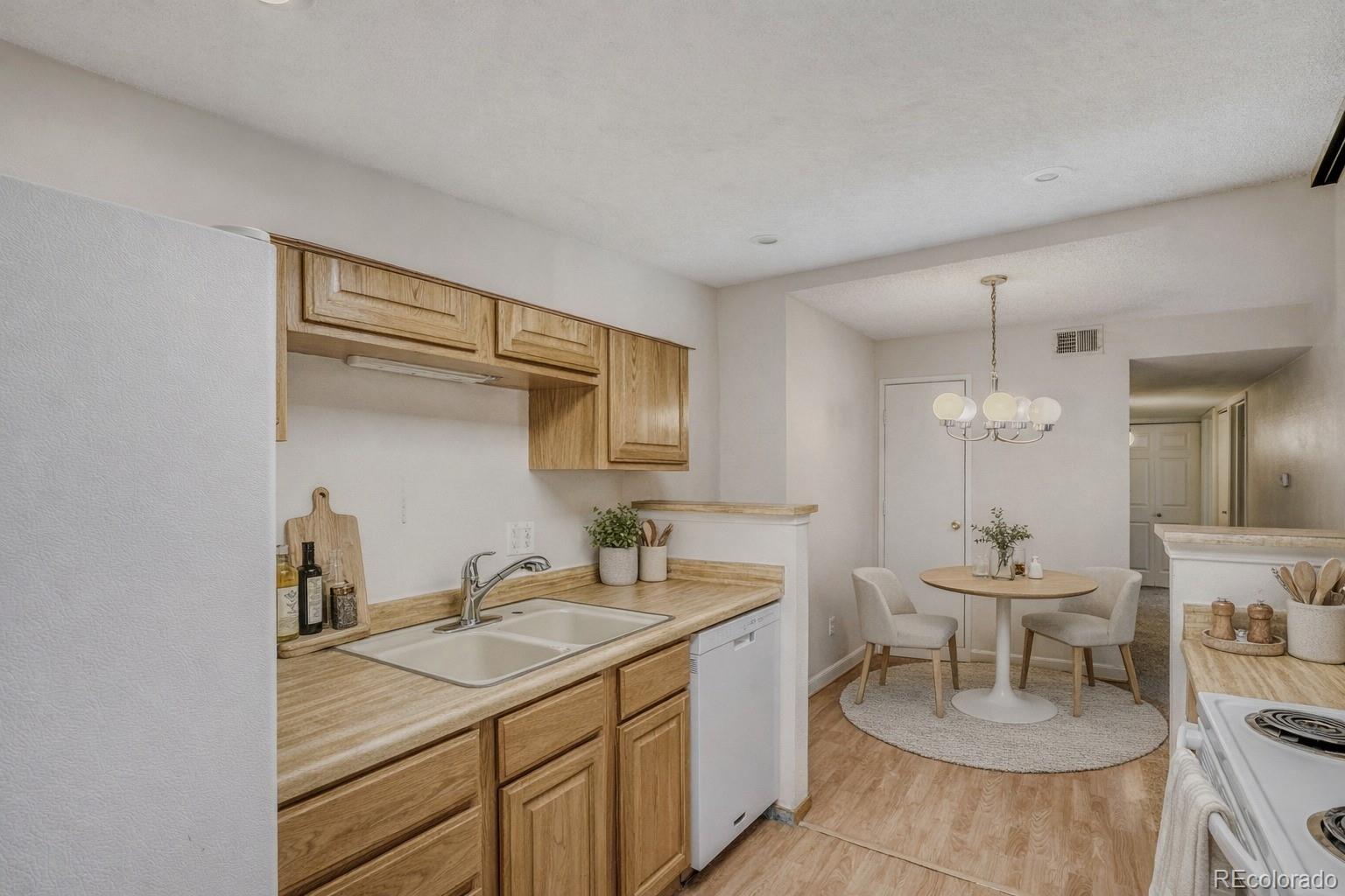 MLS Image #32 for 4400 s quebec street,denver, Colorado