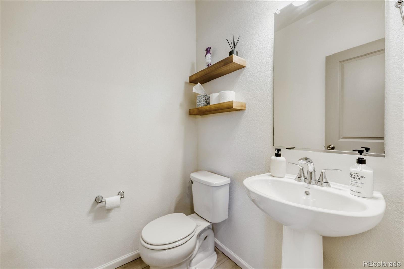 MLS Image #11 for 13487 e 110th drive,commerce city, Colorado
